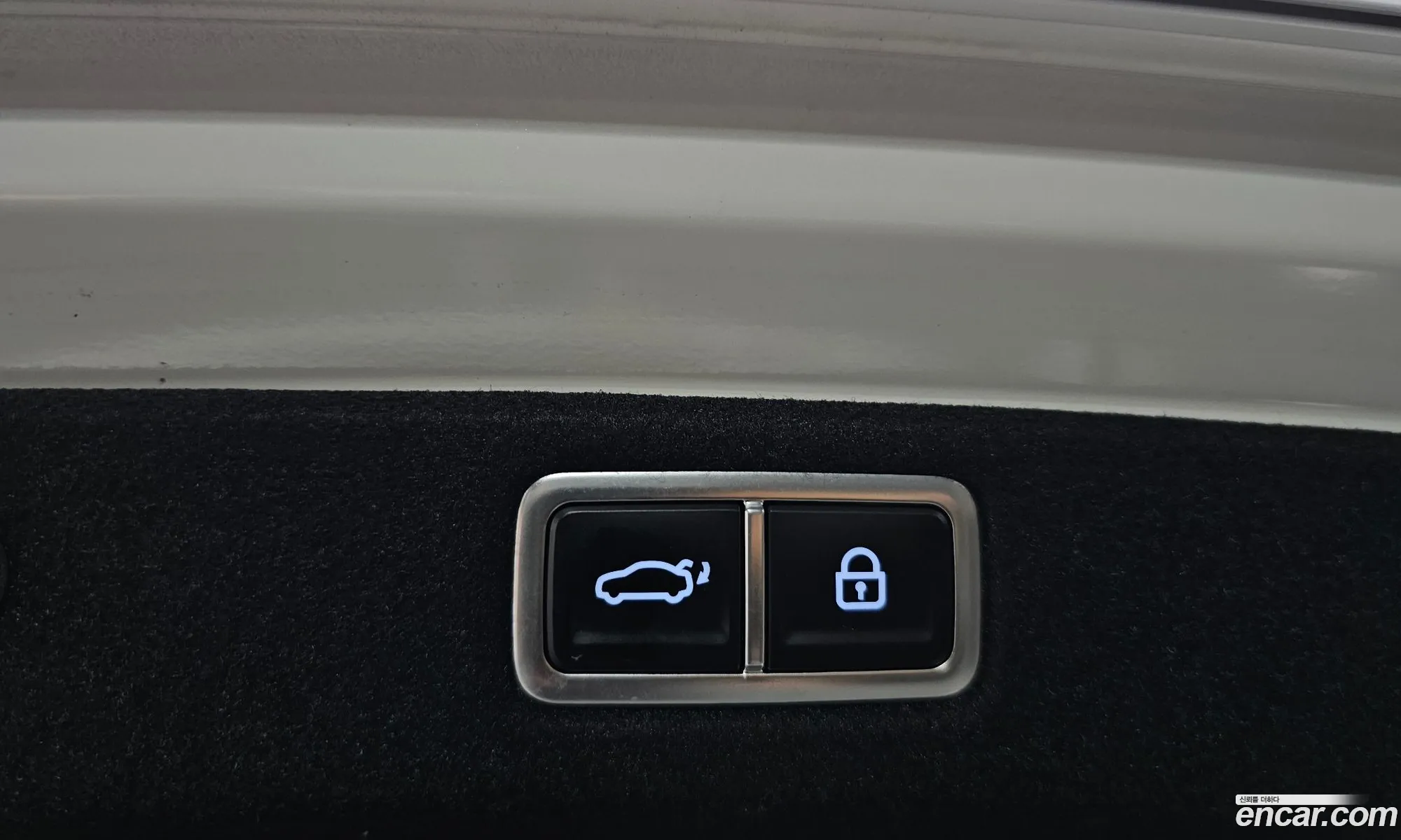 Hyundai Grandeur Hybrid 2023 — 9