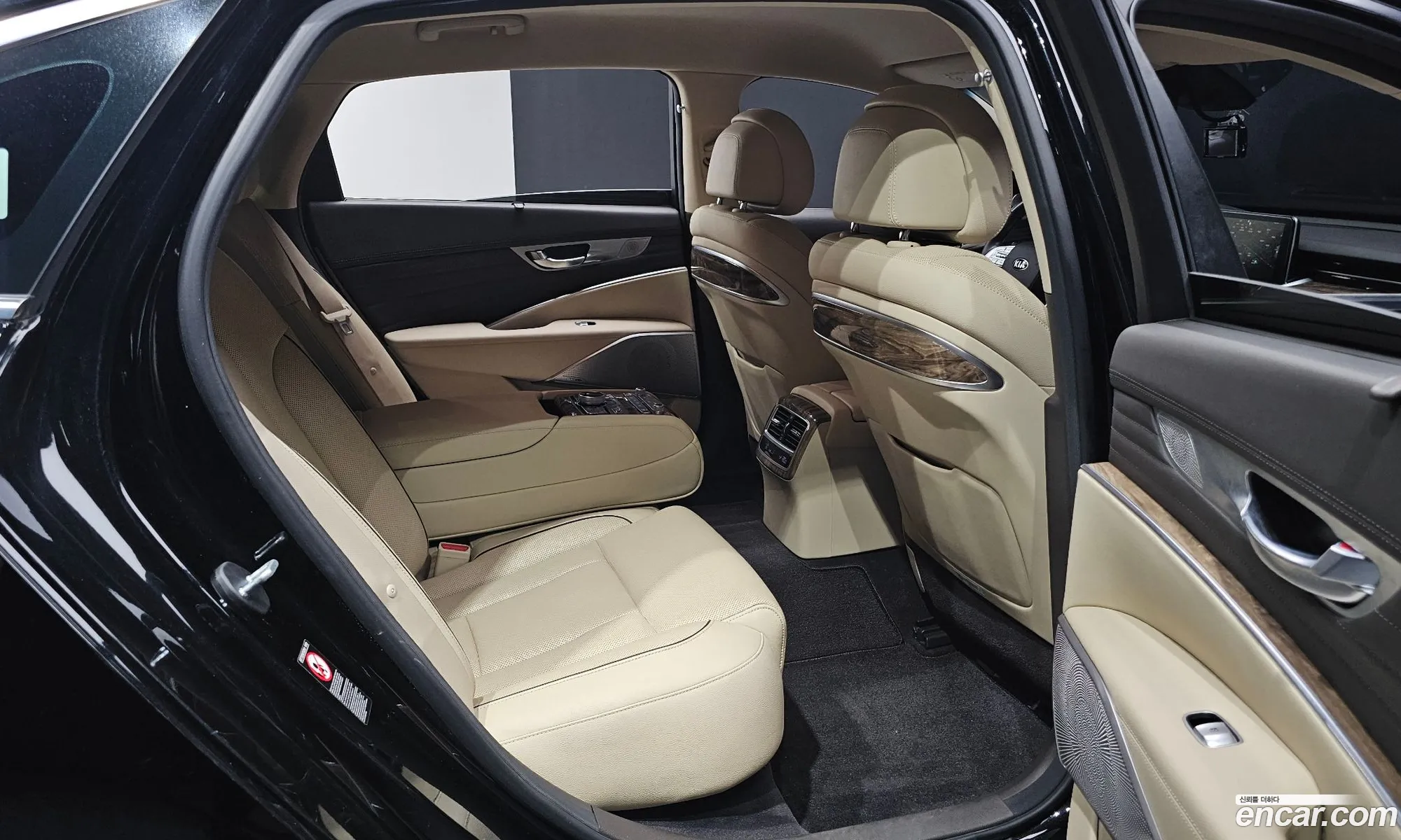 Kia The K9 2018 KNAS2418DKS008179 — 6