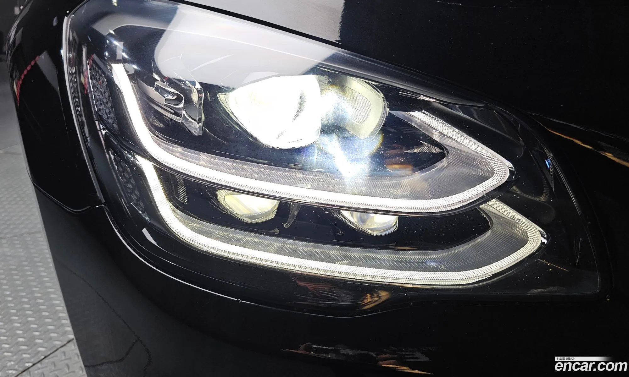 Kia The K9 2018 KNAS2418DKS008179 — 8