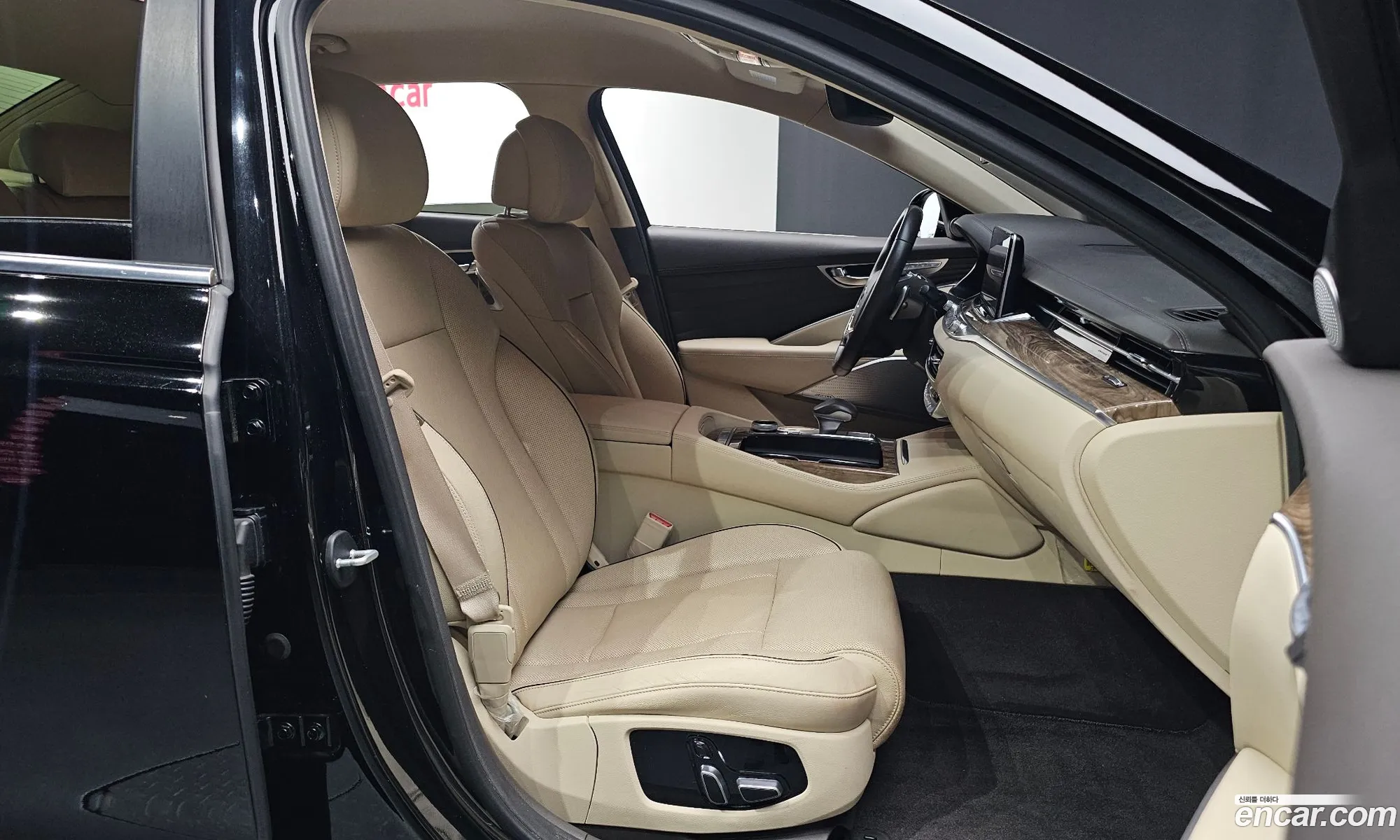 Kia The K9 2018 KNAS2418DKS008179 — 27