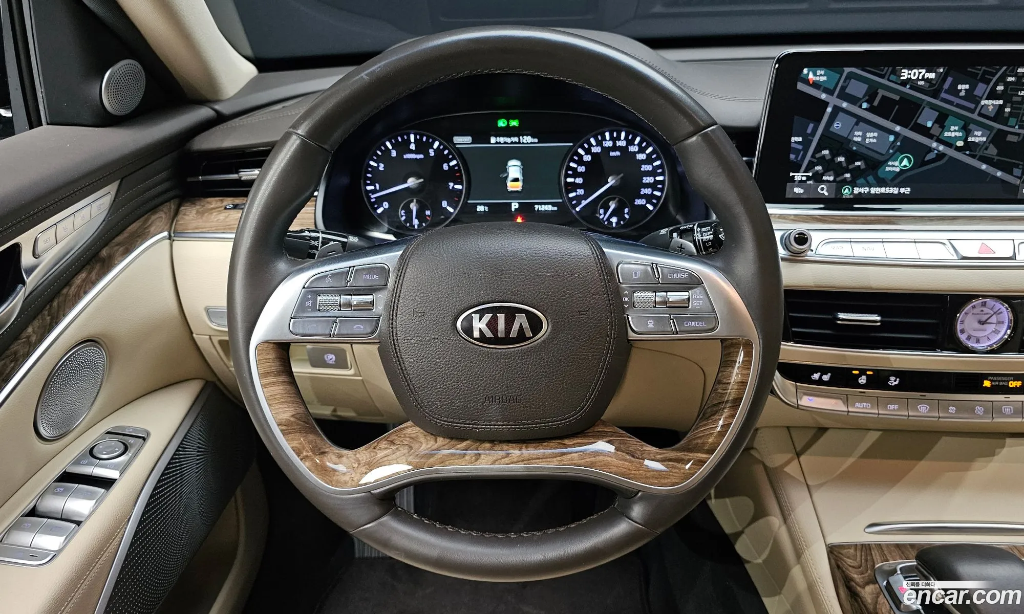 Kia The K9 2018 KNAS2418DKS008179 — 24