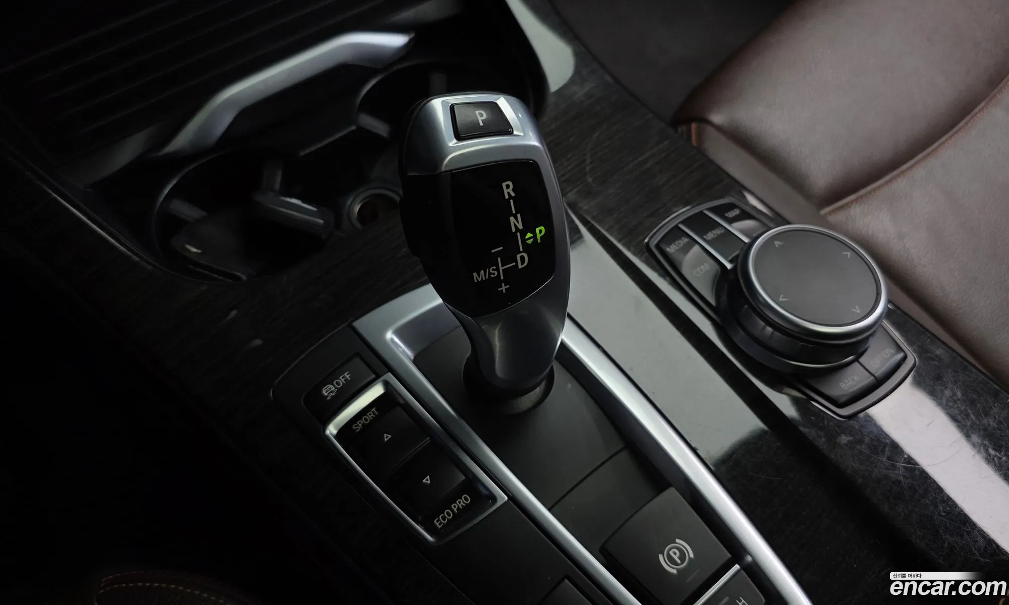 BMW X4 2017 WBAXX110XH0T39789 — 16