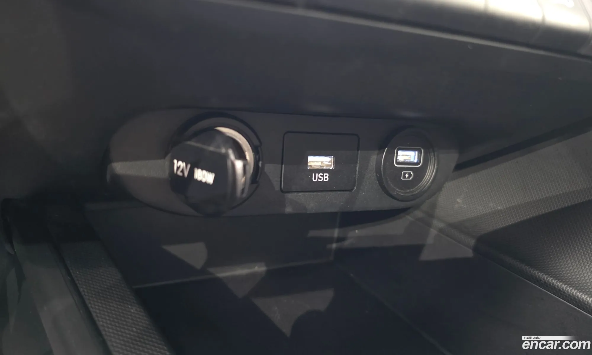 Hyundai Elantra Hybrid 2022 — 19