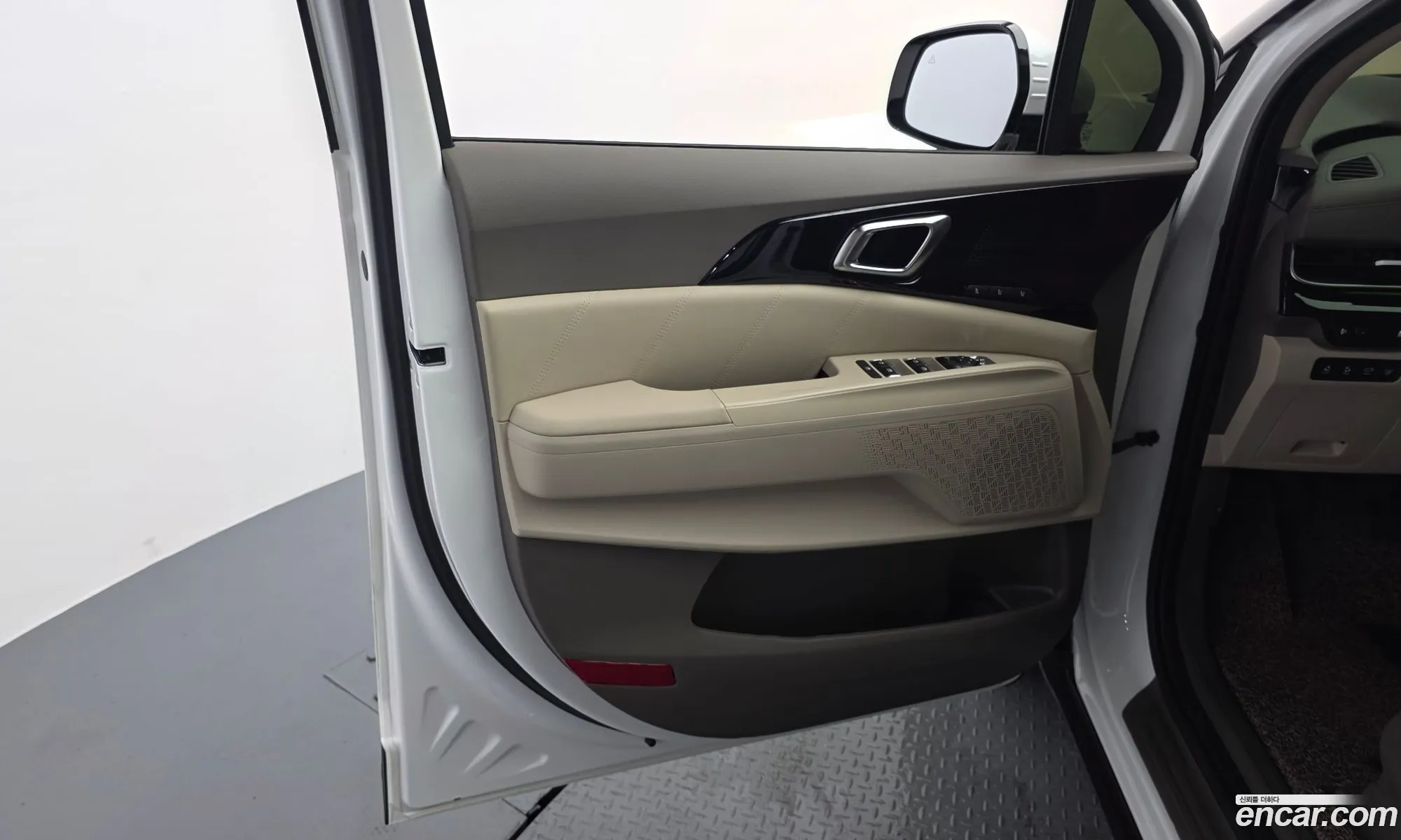 Kia Carnival 2024 — 34