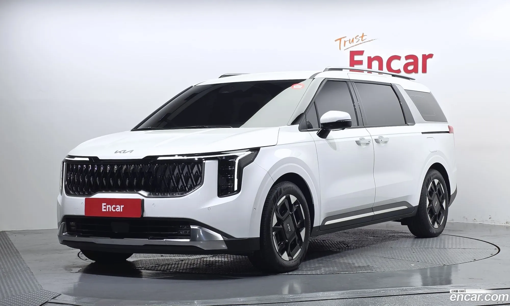 Kia Carnival 2024 — 35