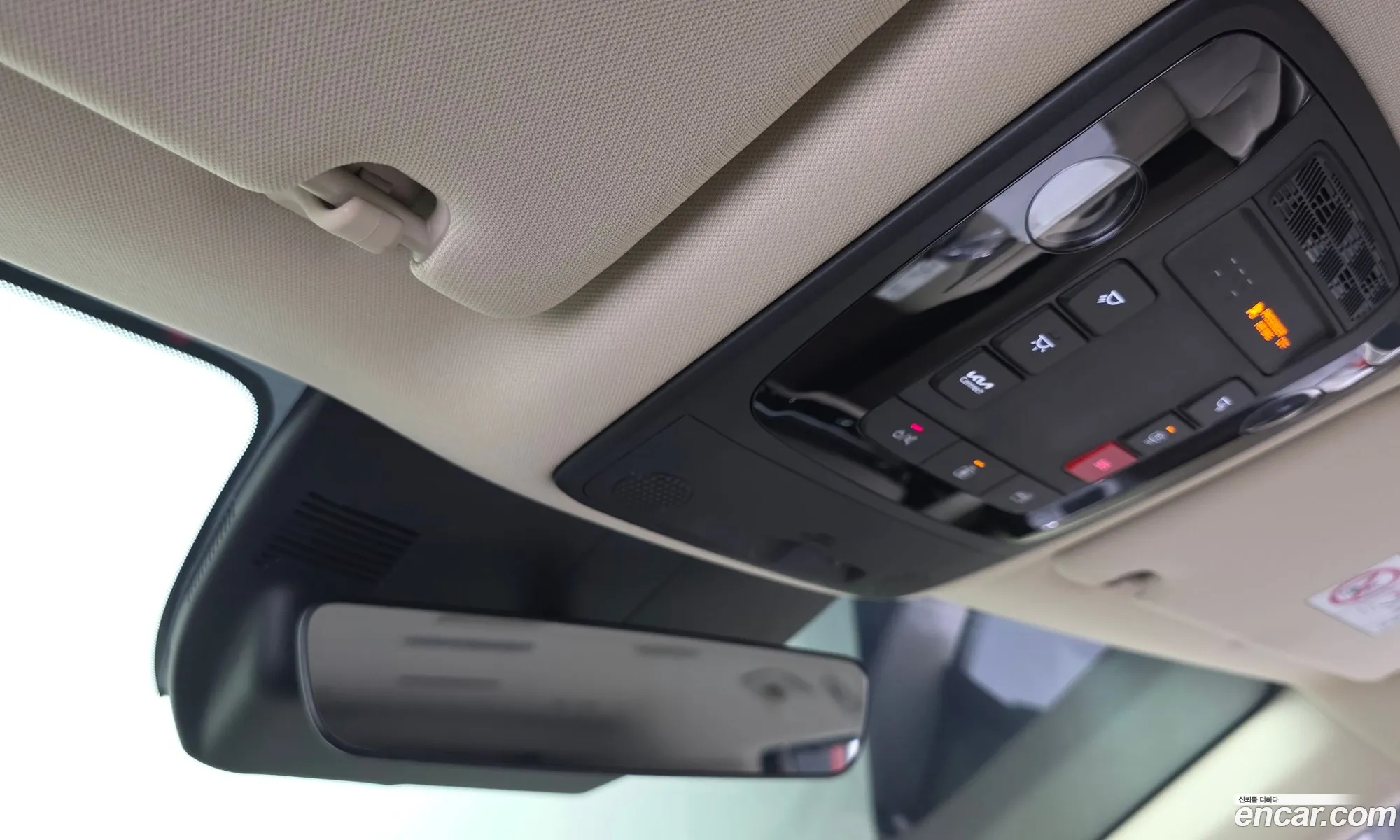 Kia Carnival 2024 — 11