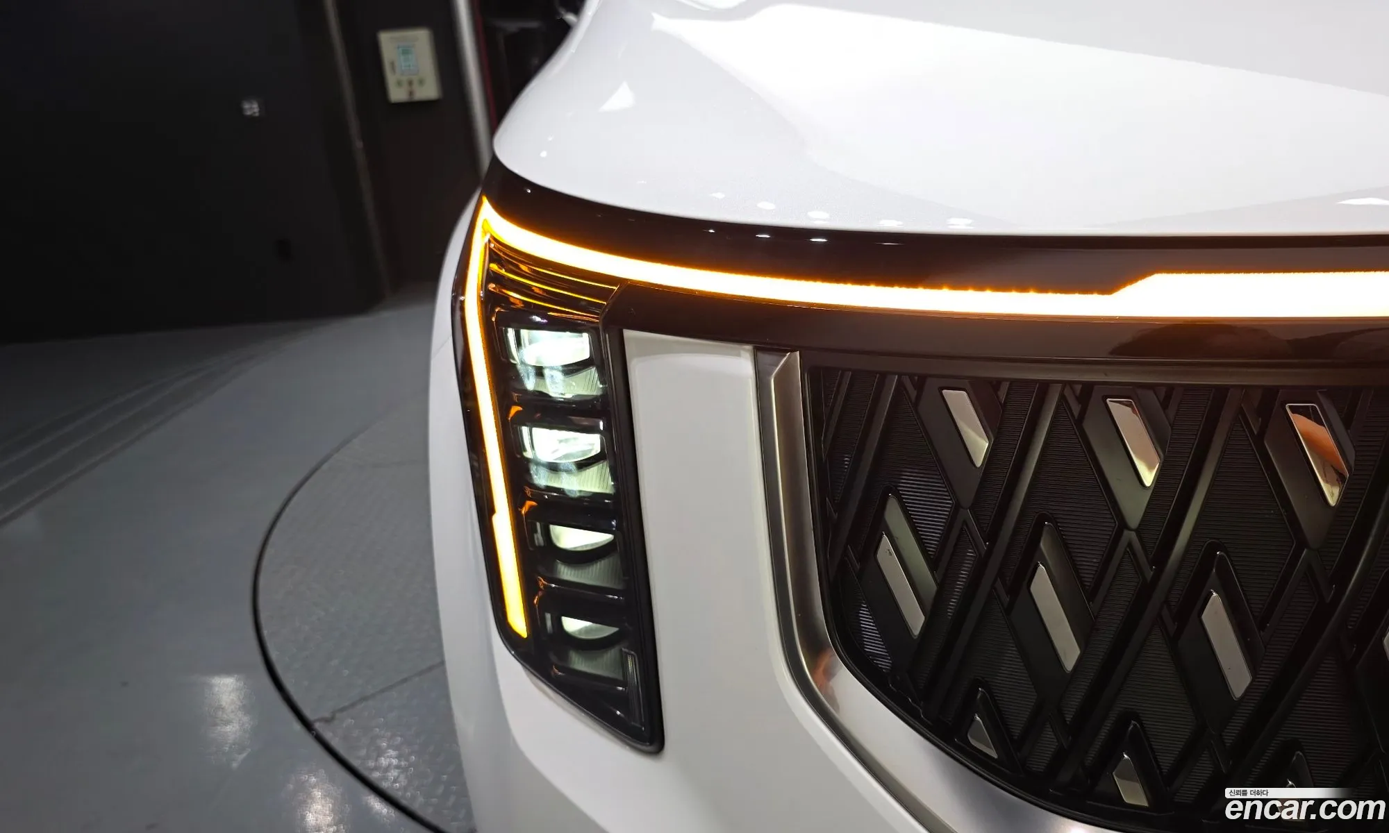 Kia Carnival 2024 — 23