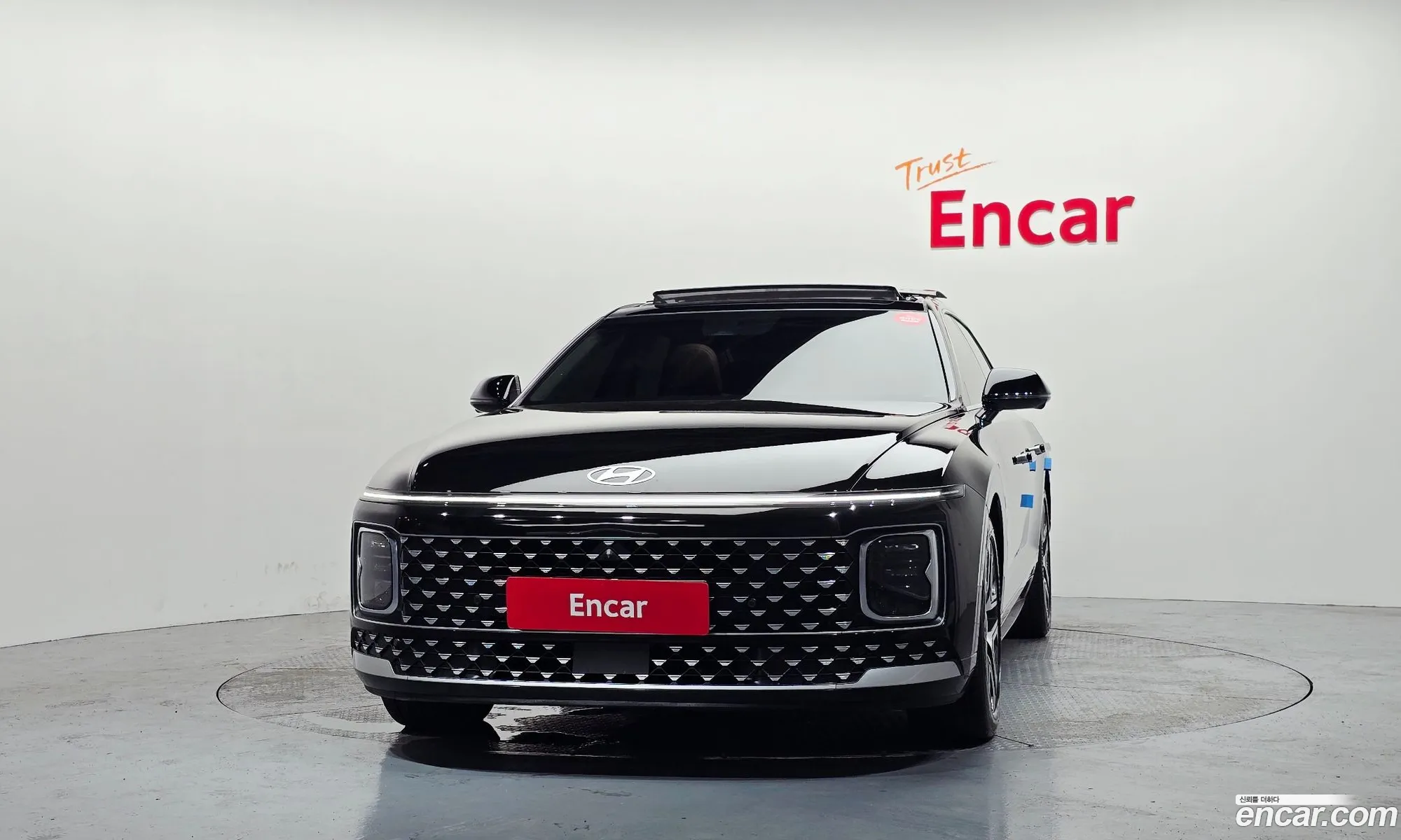 Hyundai Grandeur Hybrid 2023 — 23