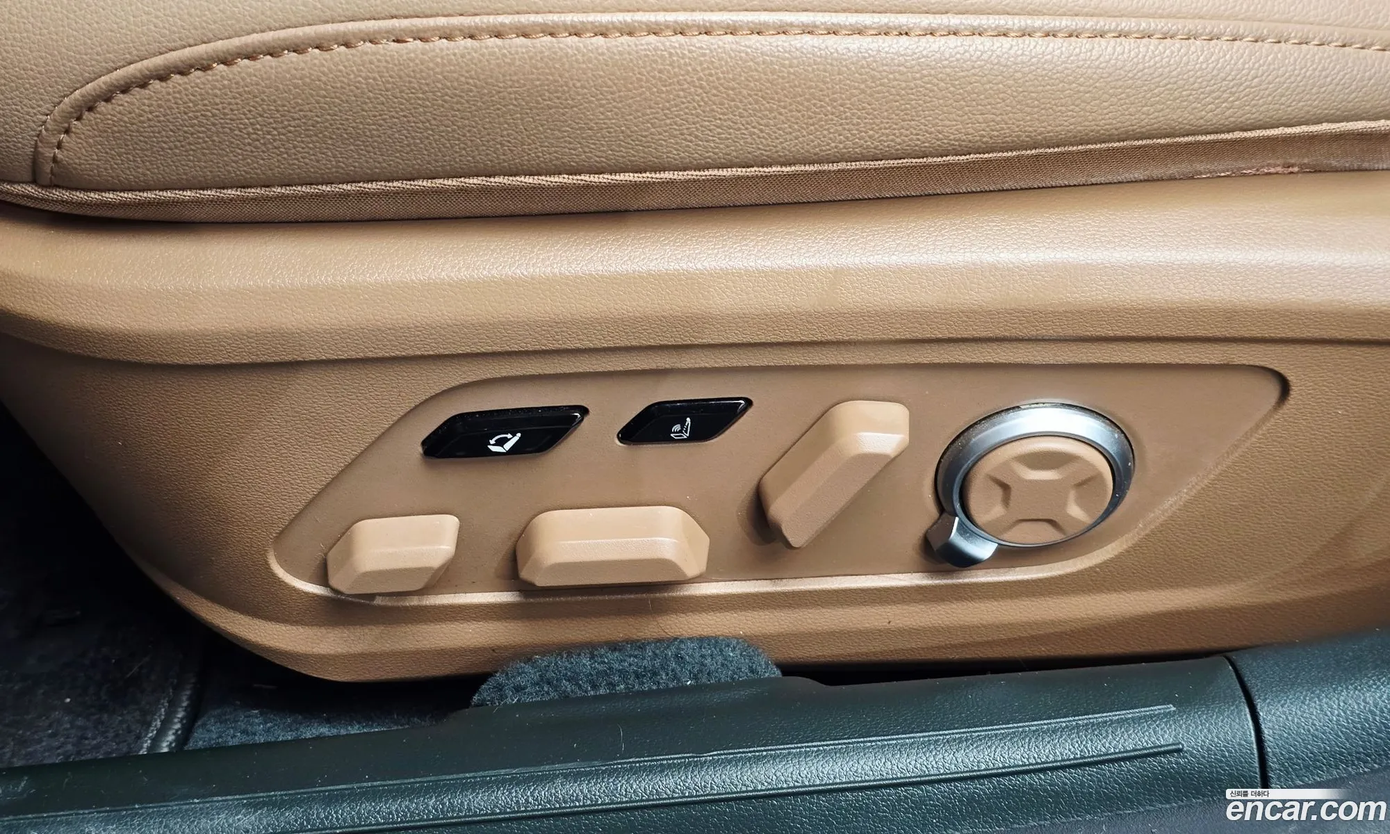 Hyundai Grandeur Hybrid 2023 — 19