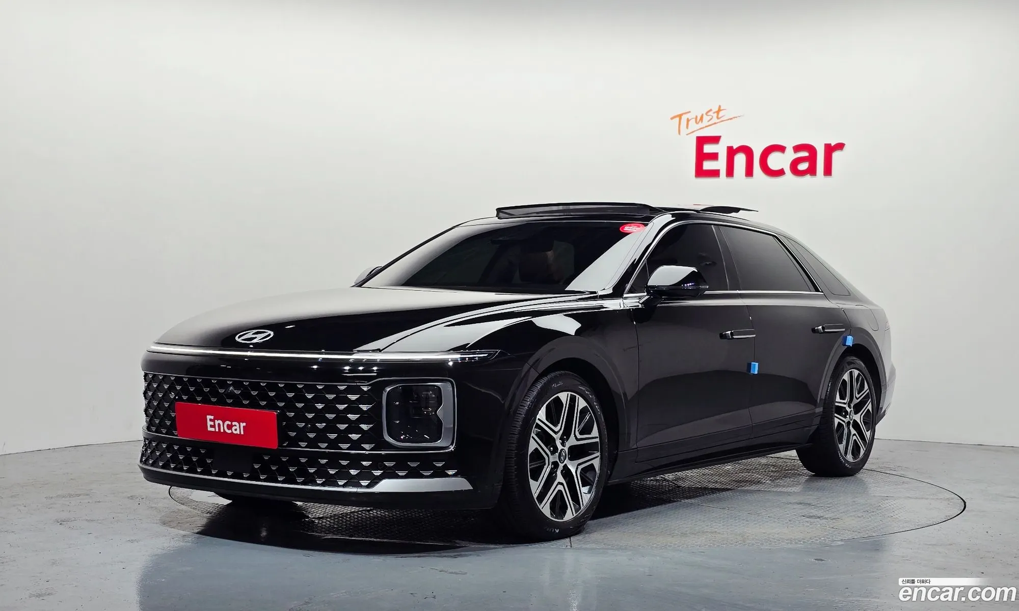 Hyundai Grandeur Hybrid 2023 — 16