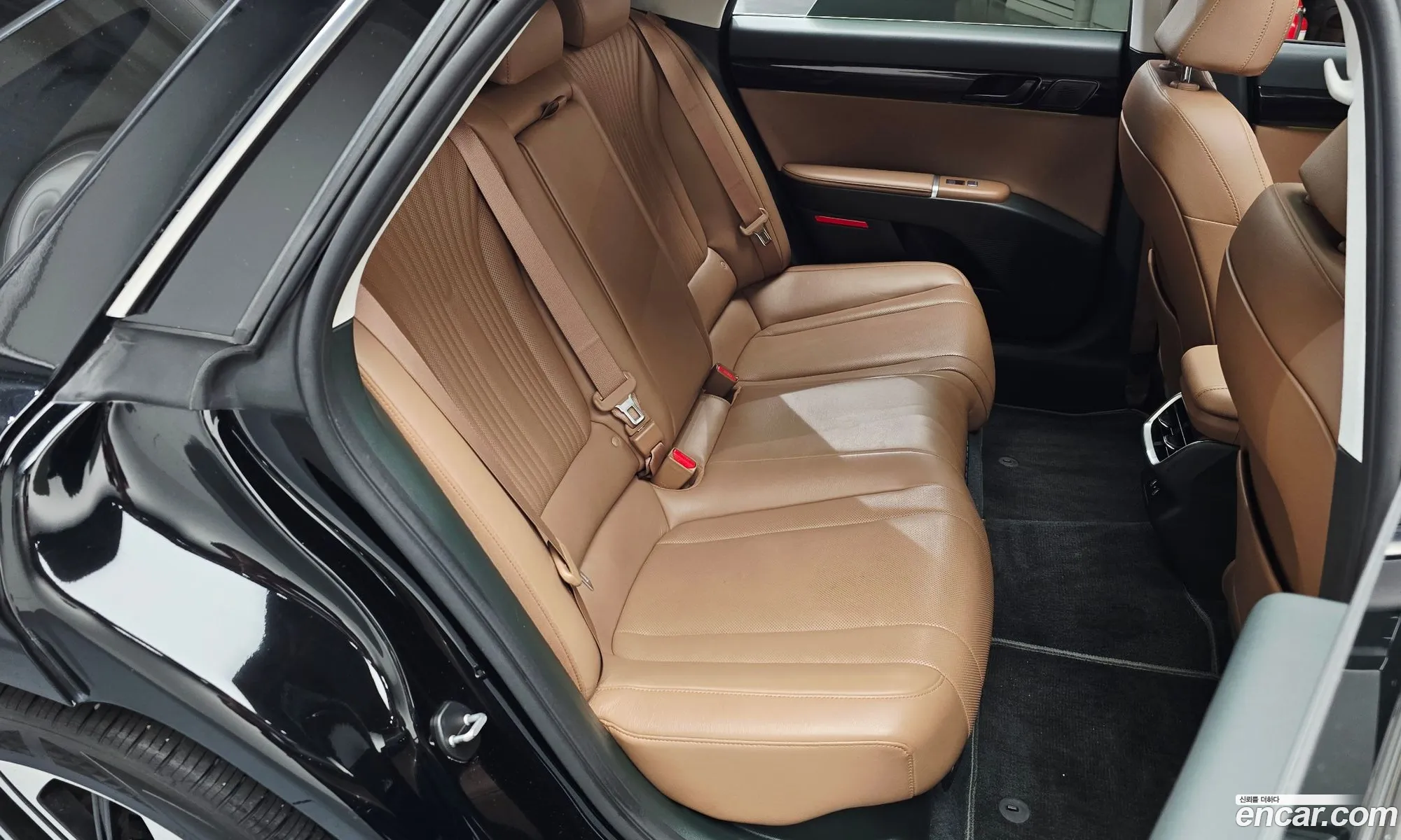 Hyundai Grandeur Hybrid 2023 — 30