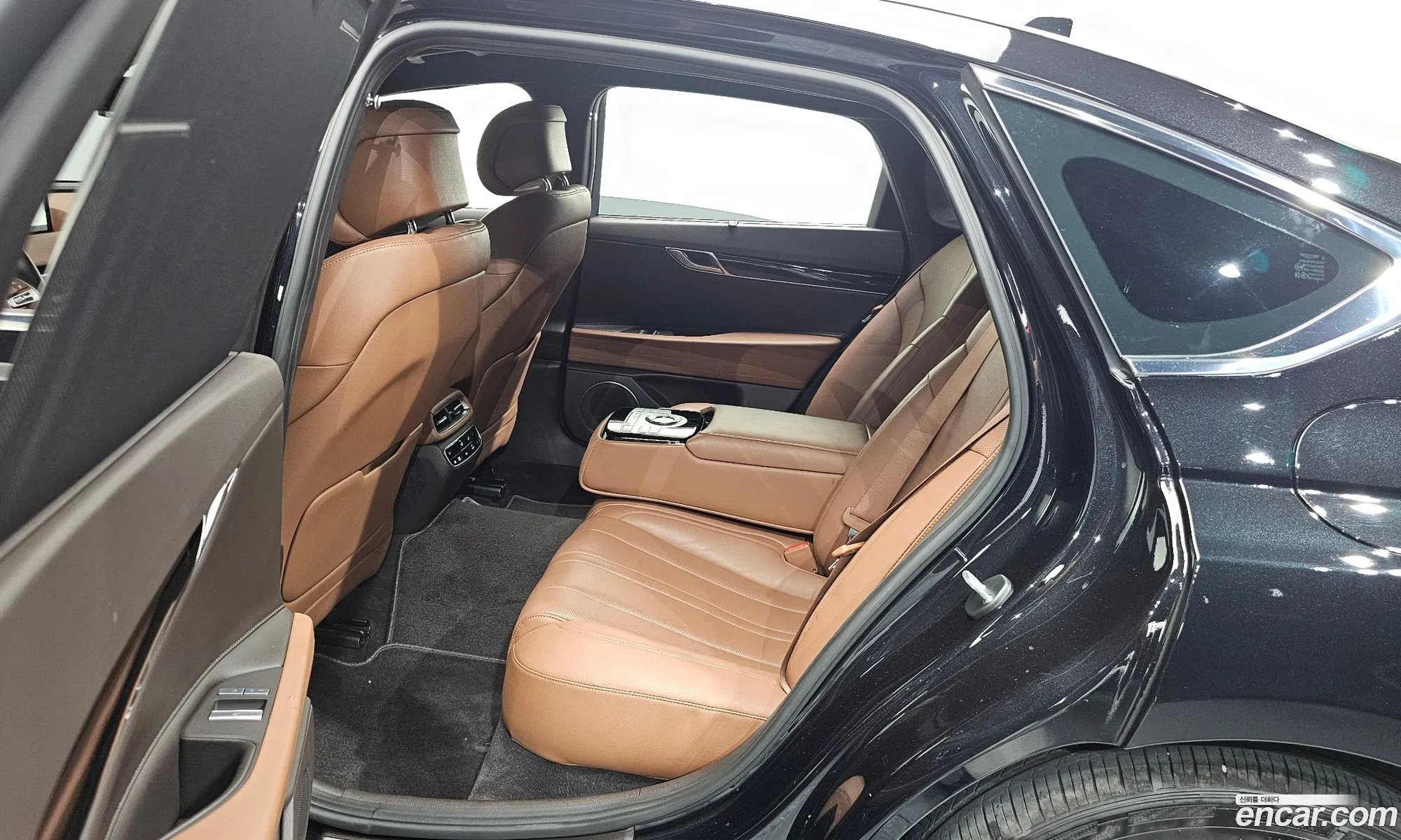 Genesis G80 2022 KMTGB41CDNU123017 — 18