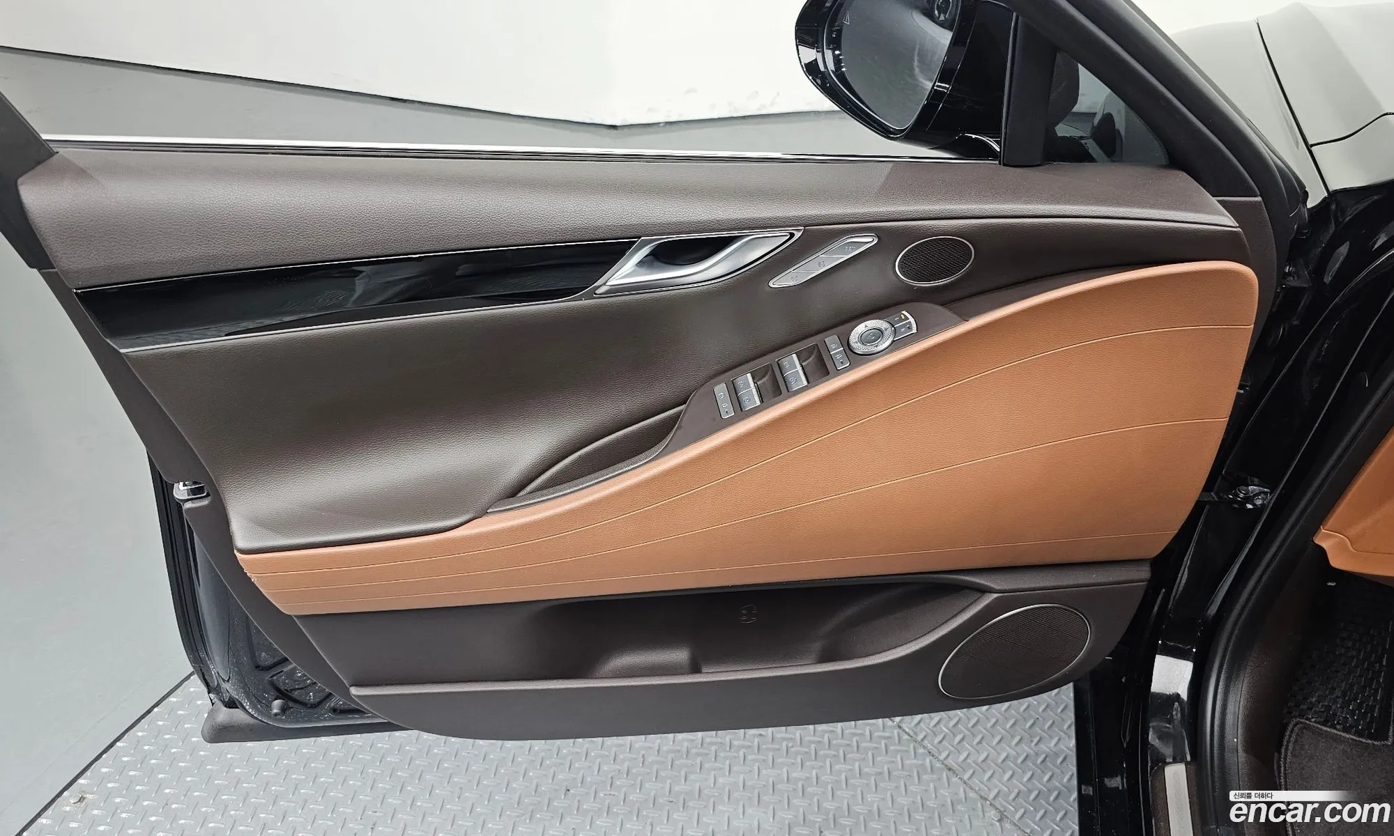 Genesis G80 2022 KMTGB41CDNU123017 — 12