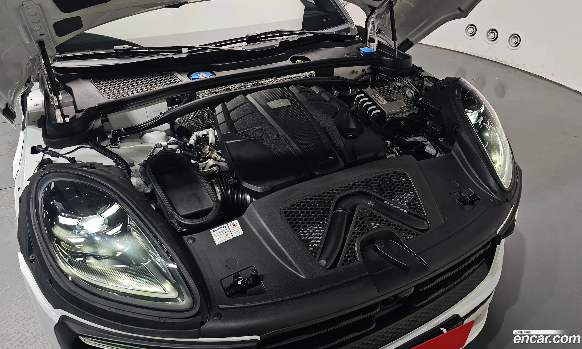 Porsche Macan 2022 WP1AG2952NLB36144 — 33