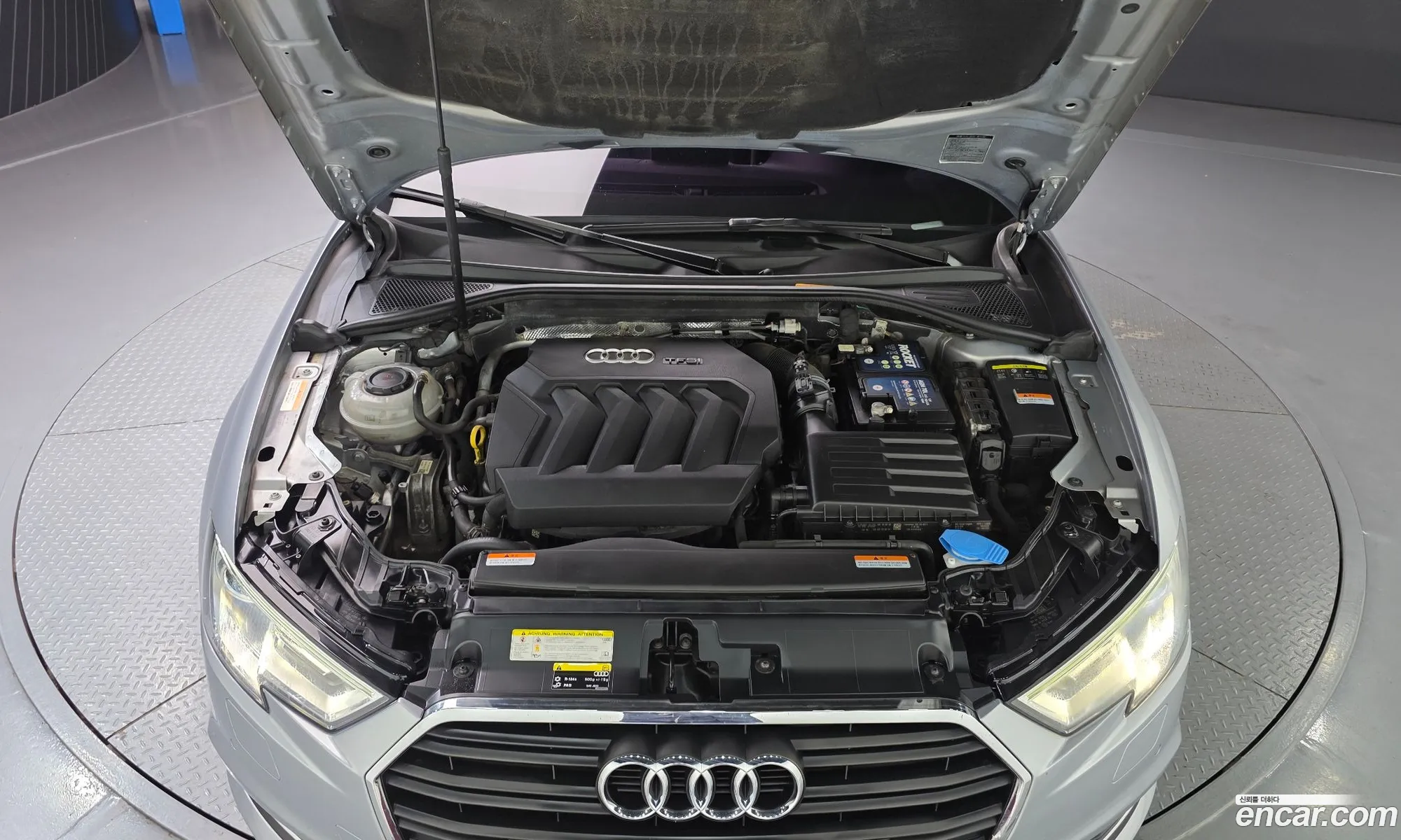Audi A3 2018 WAUZZZ8V6J1072279 — 3