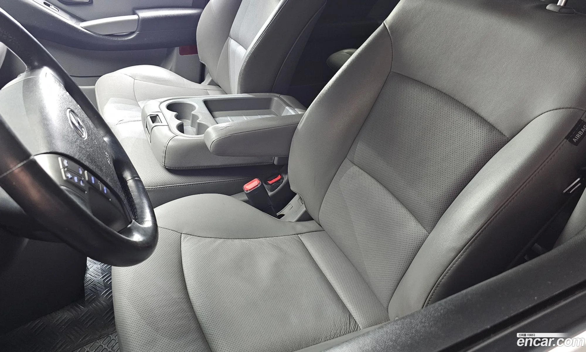 Hyundai Grand Starex 2018 — 13
