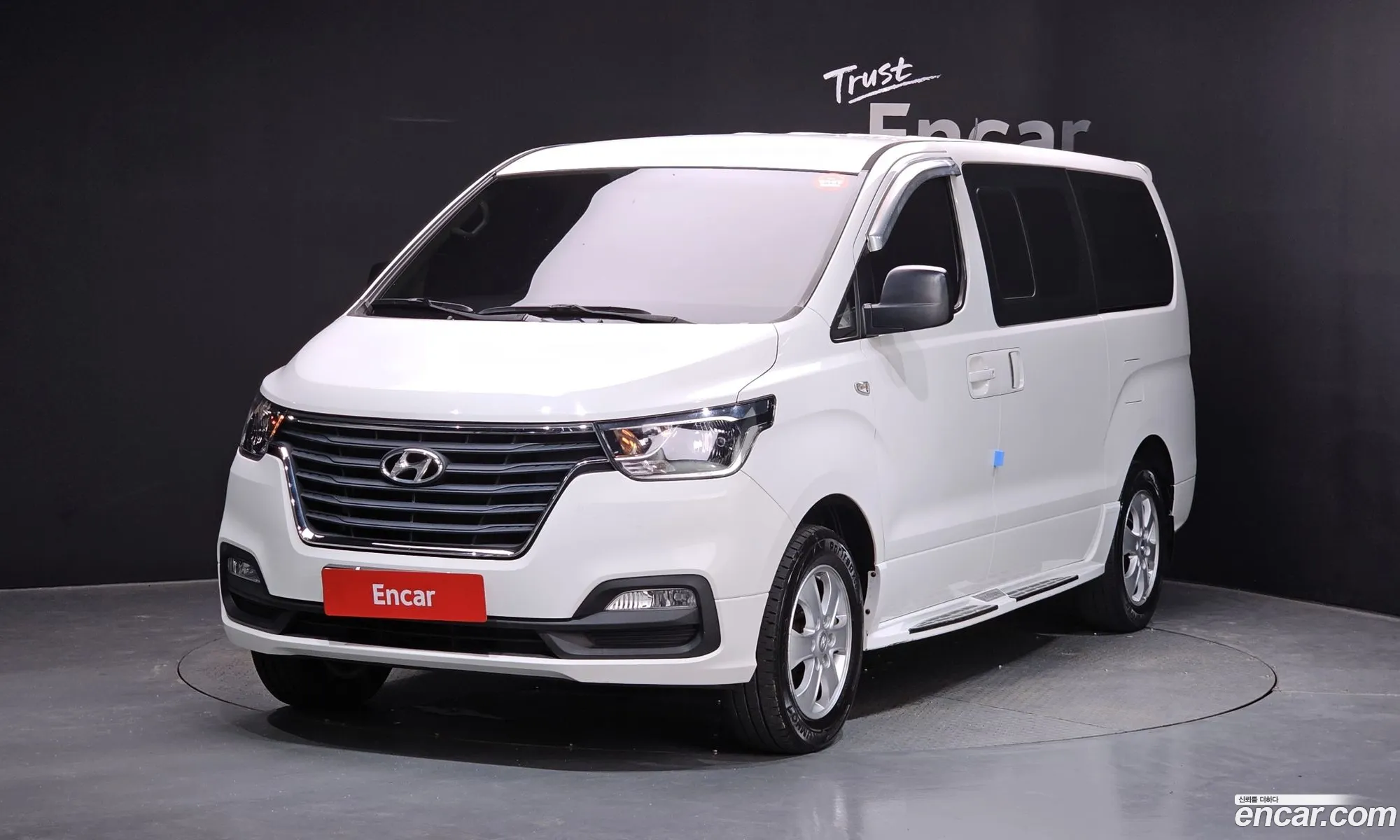 Hyundai Grand Starex 2018 — 11