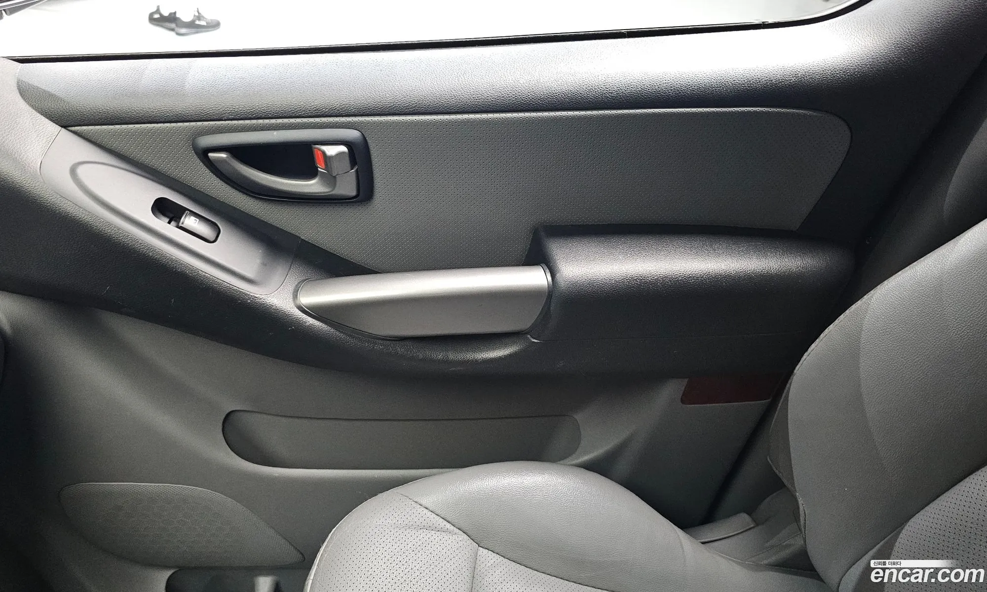 Hyundai Grand Starex 2018 — 21