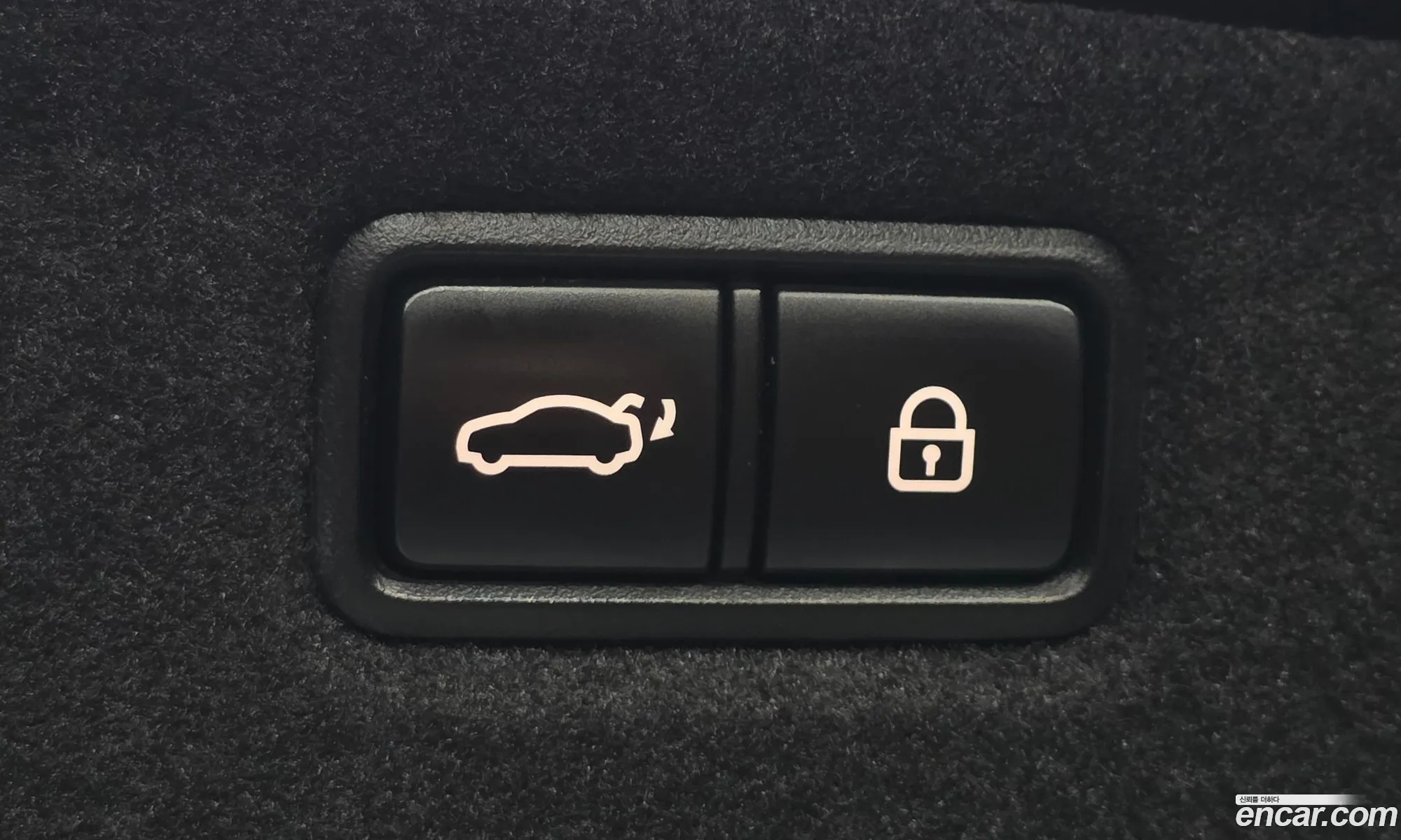 Genesis G90 2021 KMHG241DDMU094582 — 15
