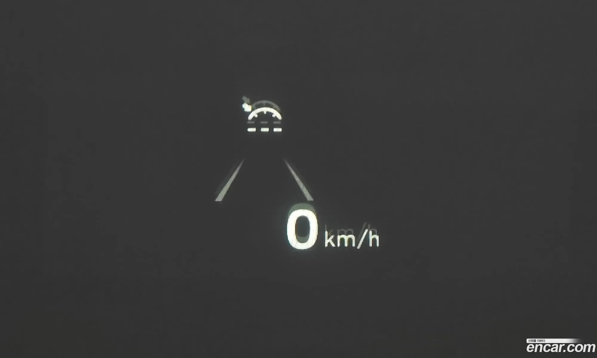 Genesis G90 2021 KMHG241DDMU094582 — 6