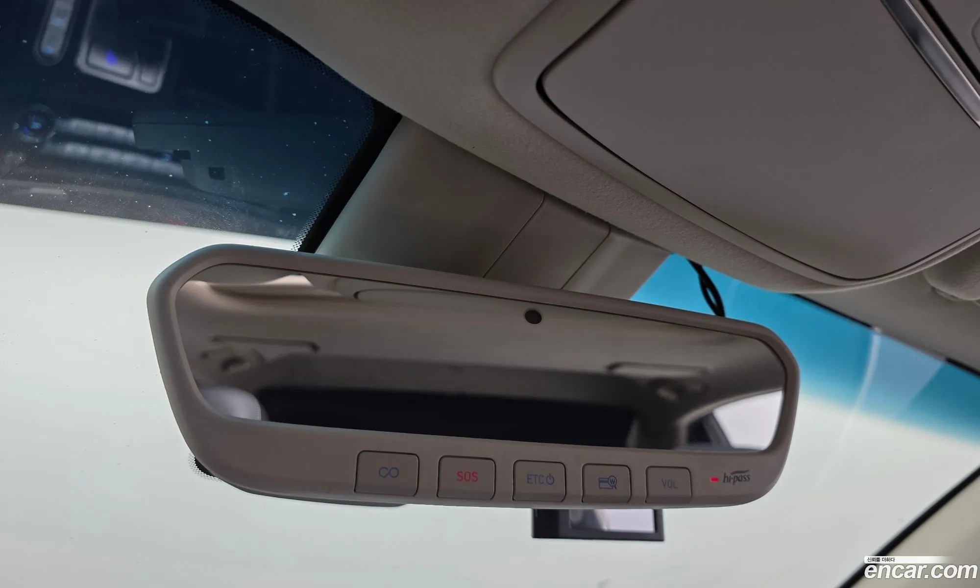 Genesis G90 2021 KMHG241DDMU094582 — 10