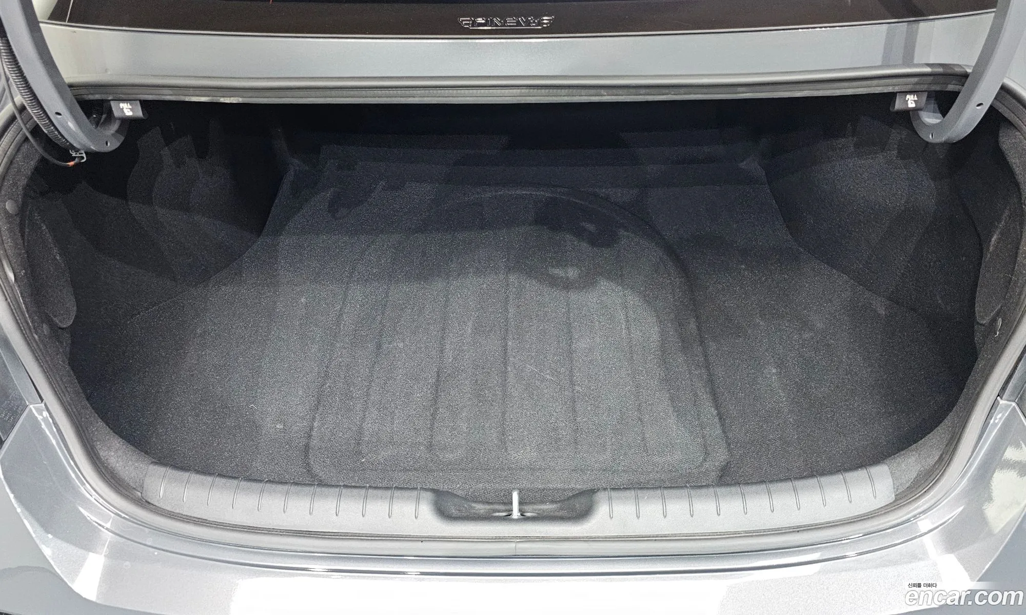 Hyundai Elantra 2024 — 3