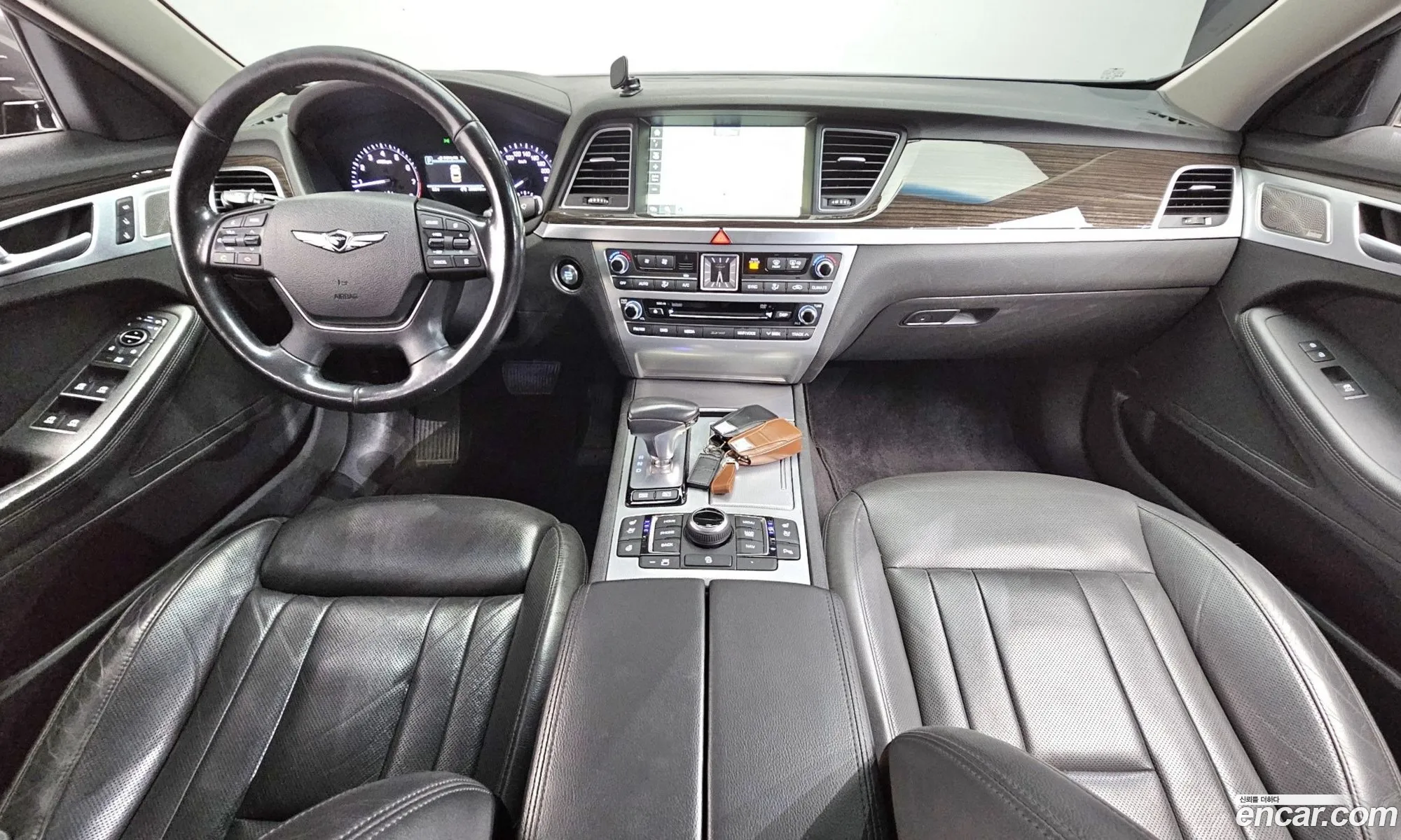 Genesis G80 2016 KMHGM41DDHU185655 — 8