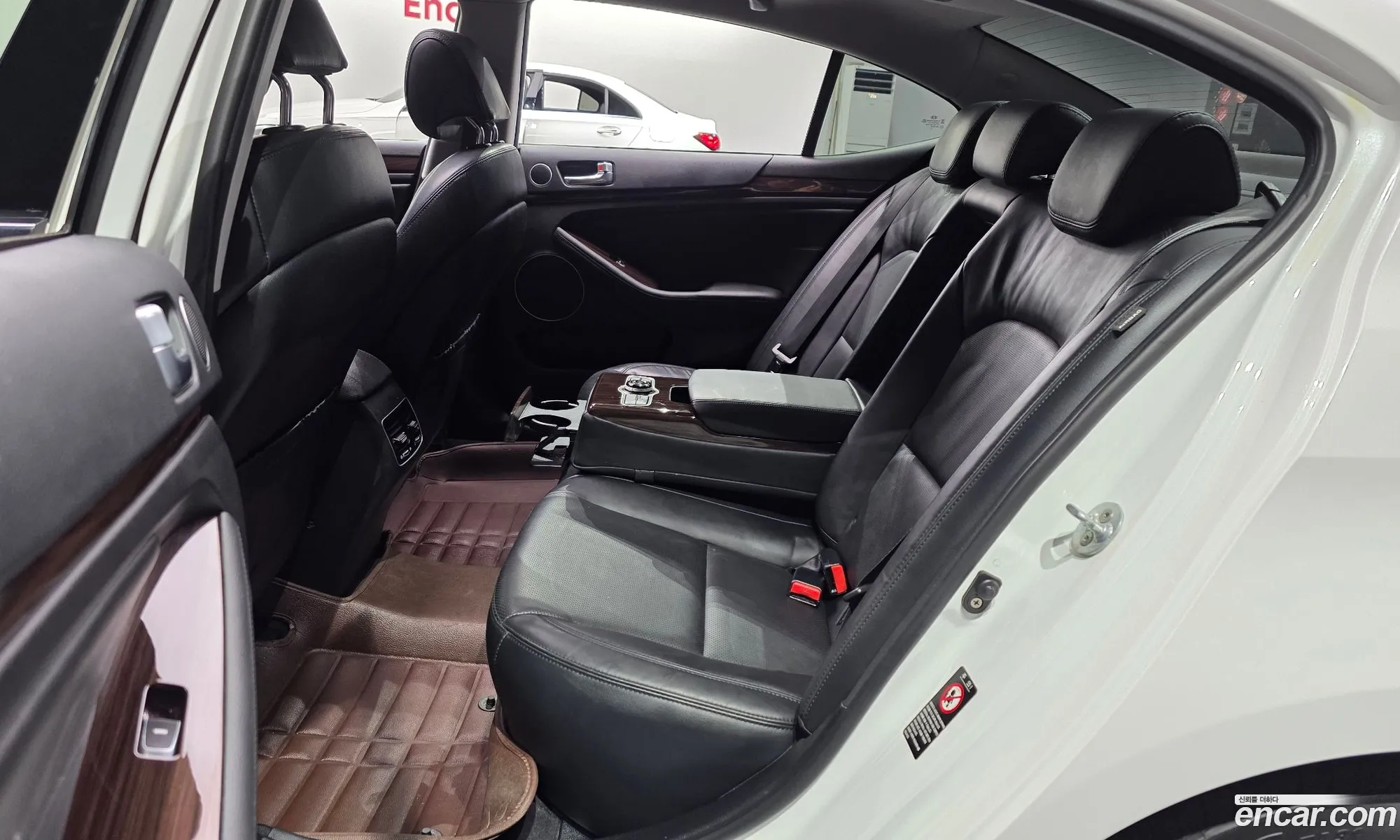 Kia K7 2015 — 17