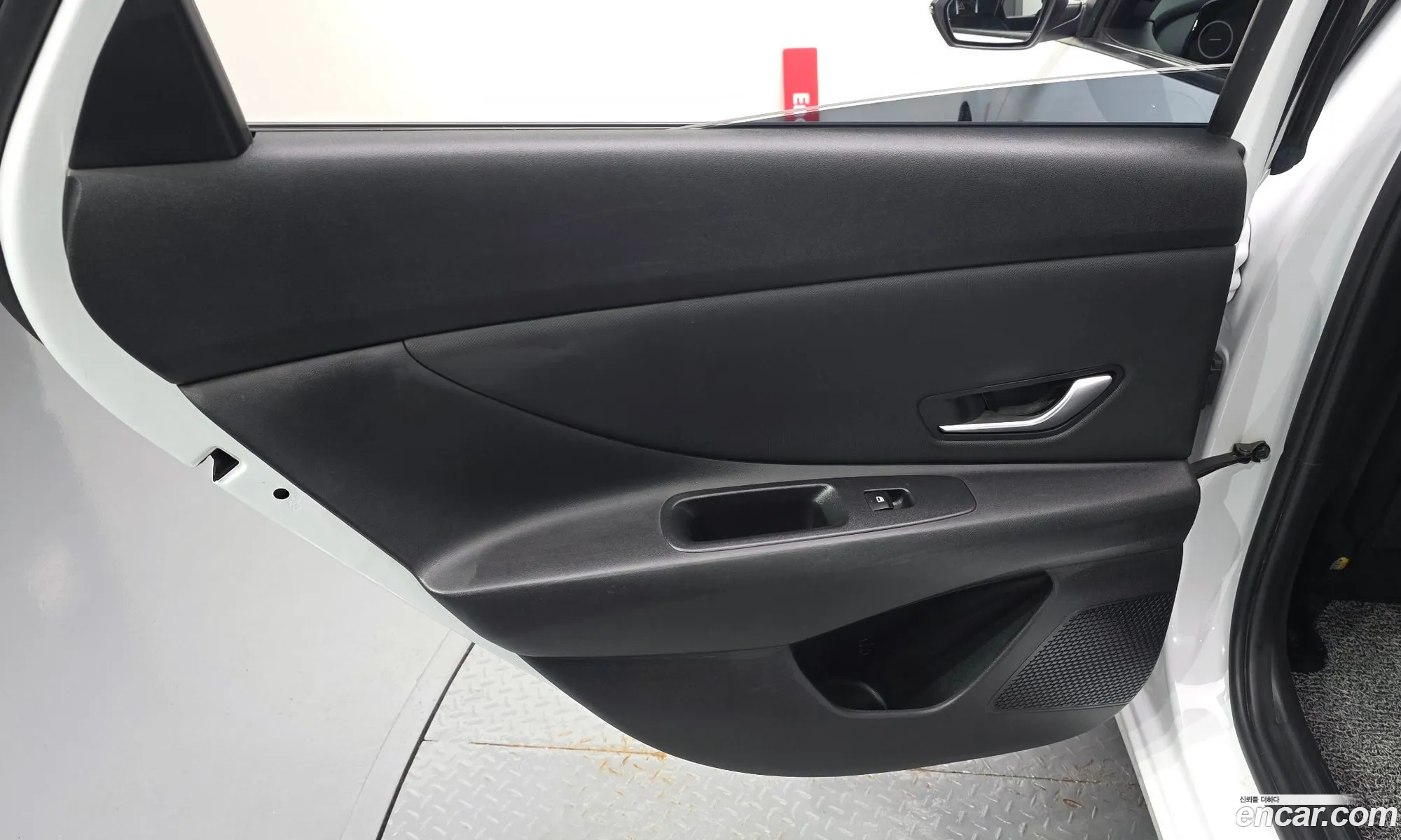 Hyundai Elantra Hybrid 2022 — 5