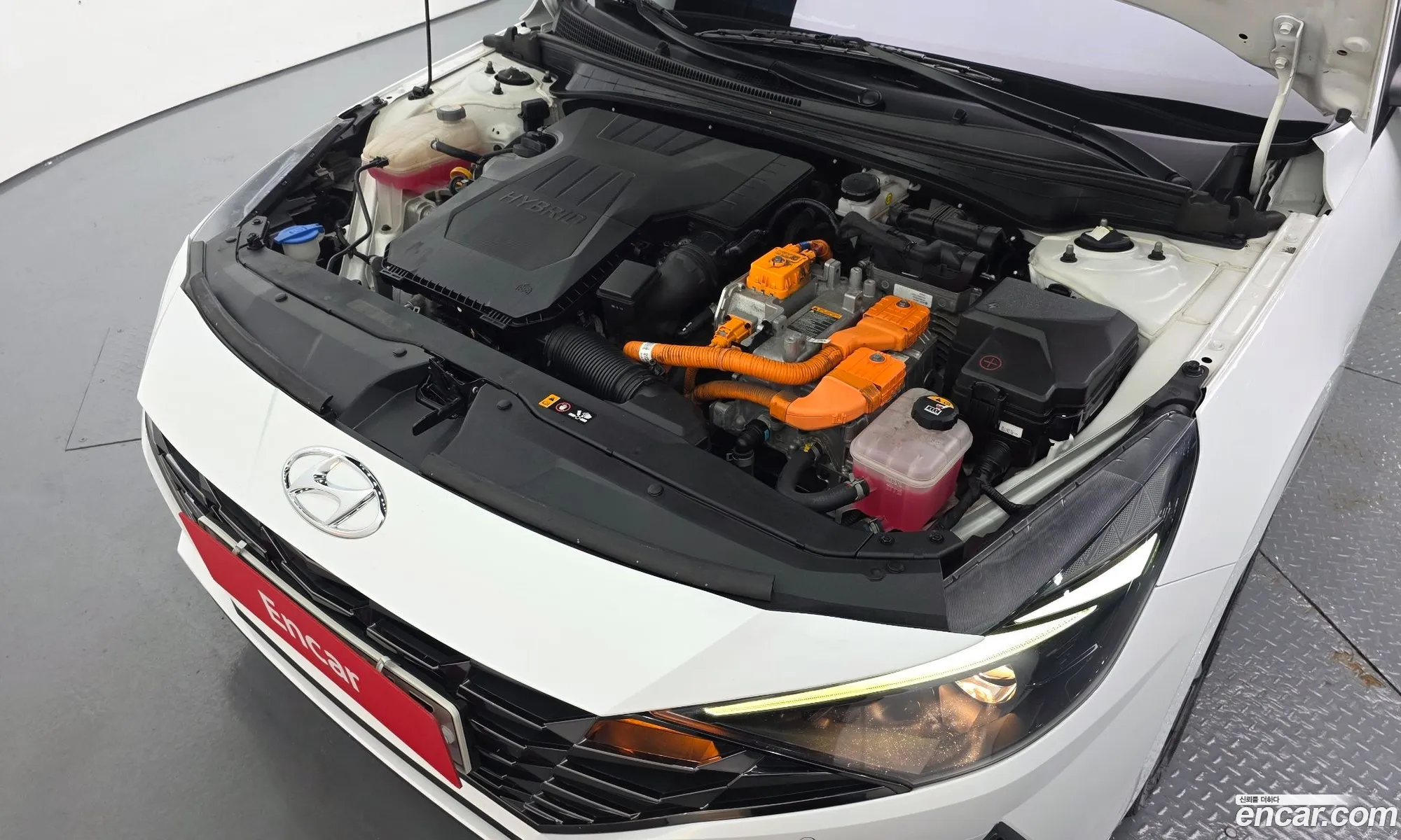 Hyundai Elantra Hybrid 2022 — 27
