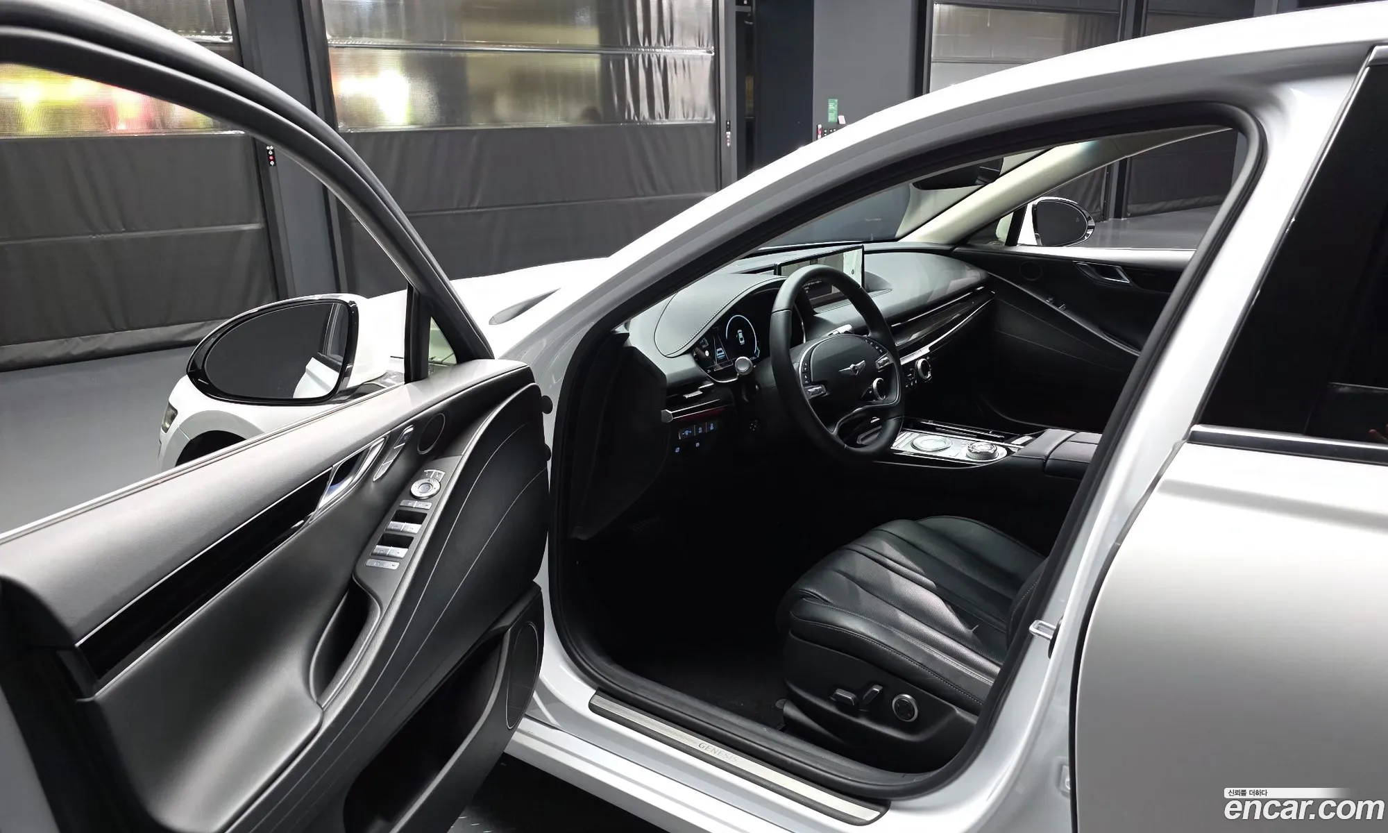 Genesis G80 2021 KMTGB41CDNU122351 — 19