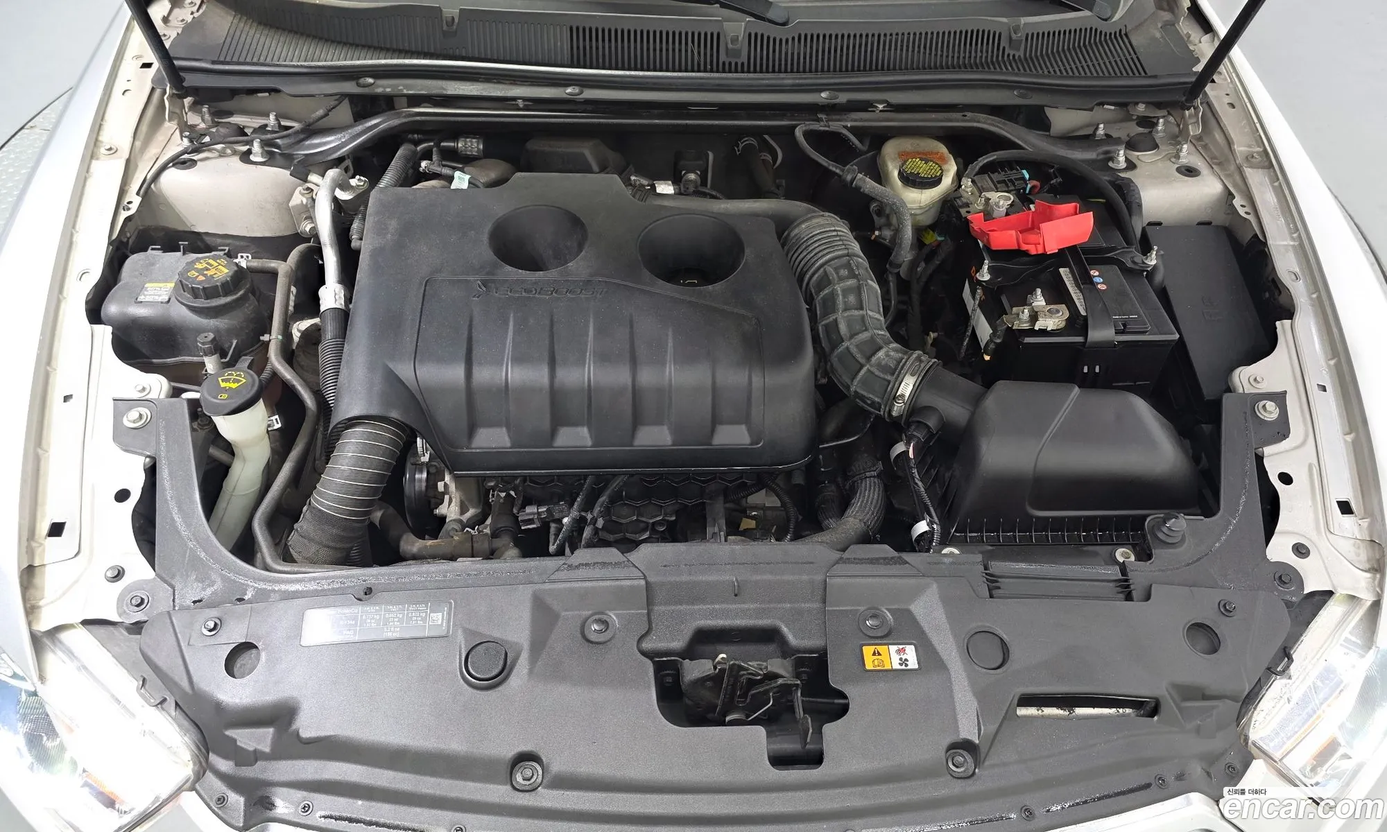 Ford Taurus 2016 1FAHP2F96GG108498 — 16