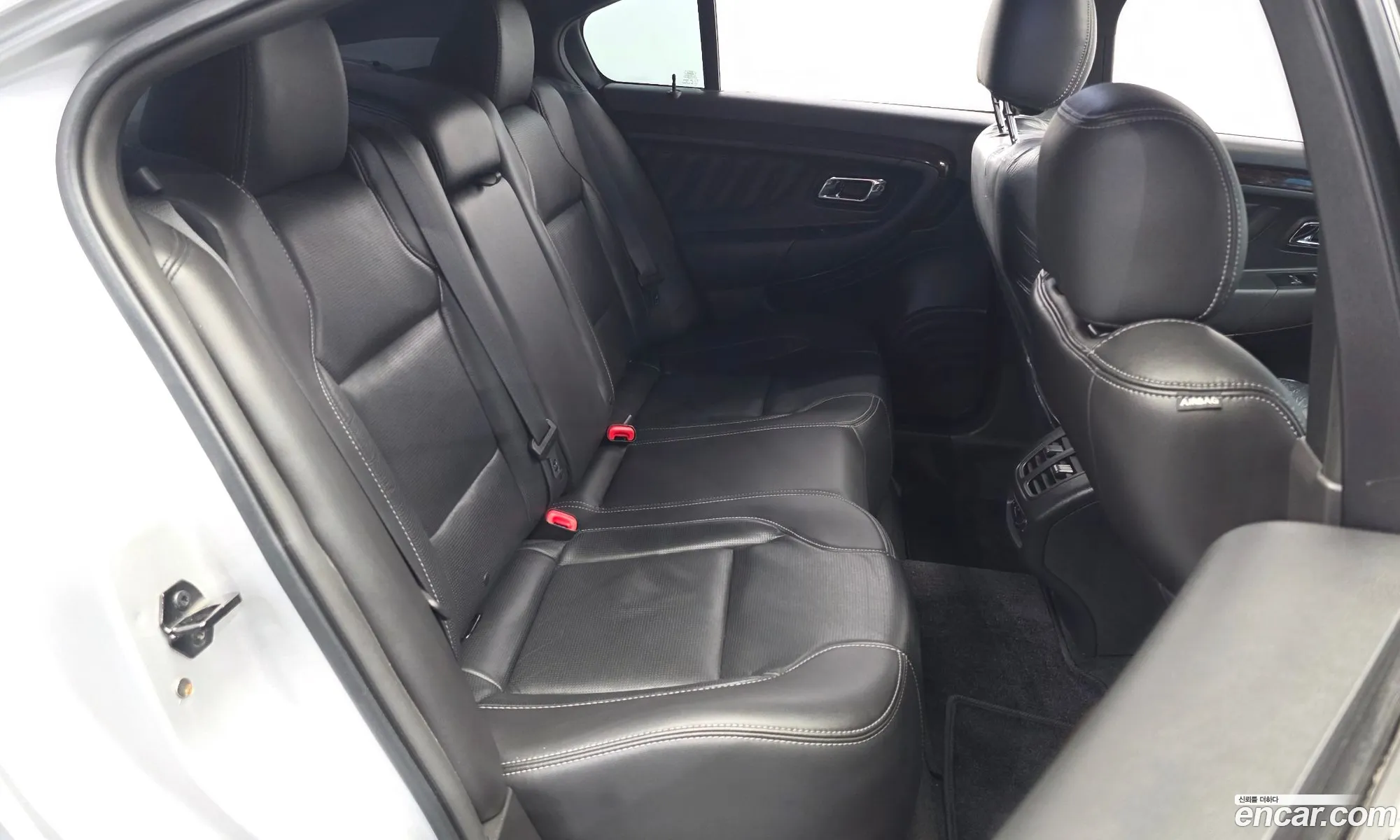 Ford Taurus 2016 1FAHP2F96GG108498 — 9