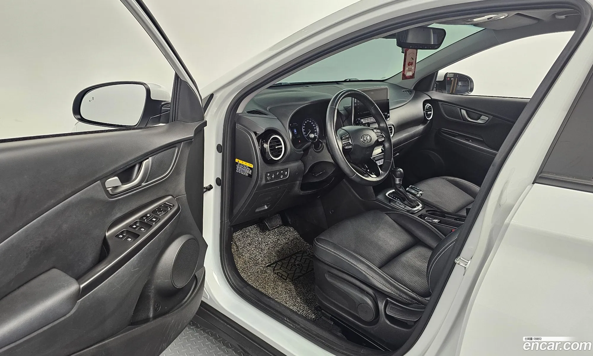 Hyundai Kona Hybrid 2020 — 16