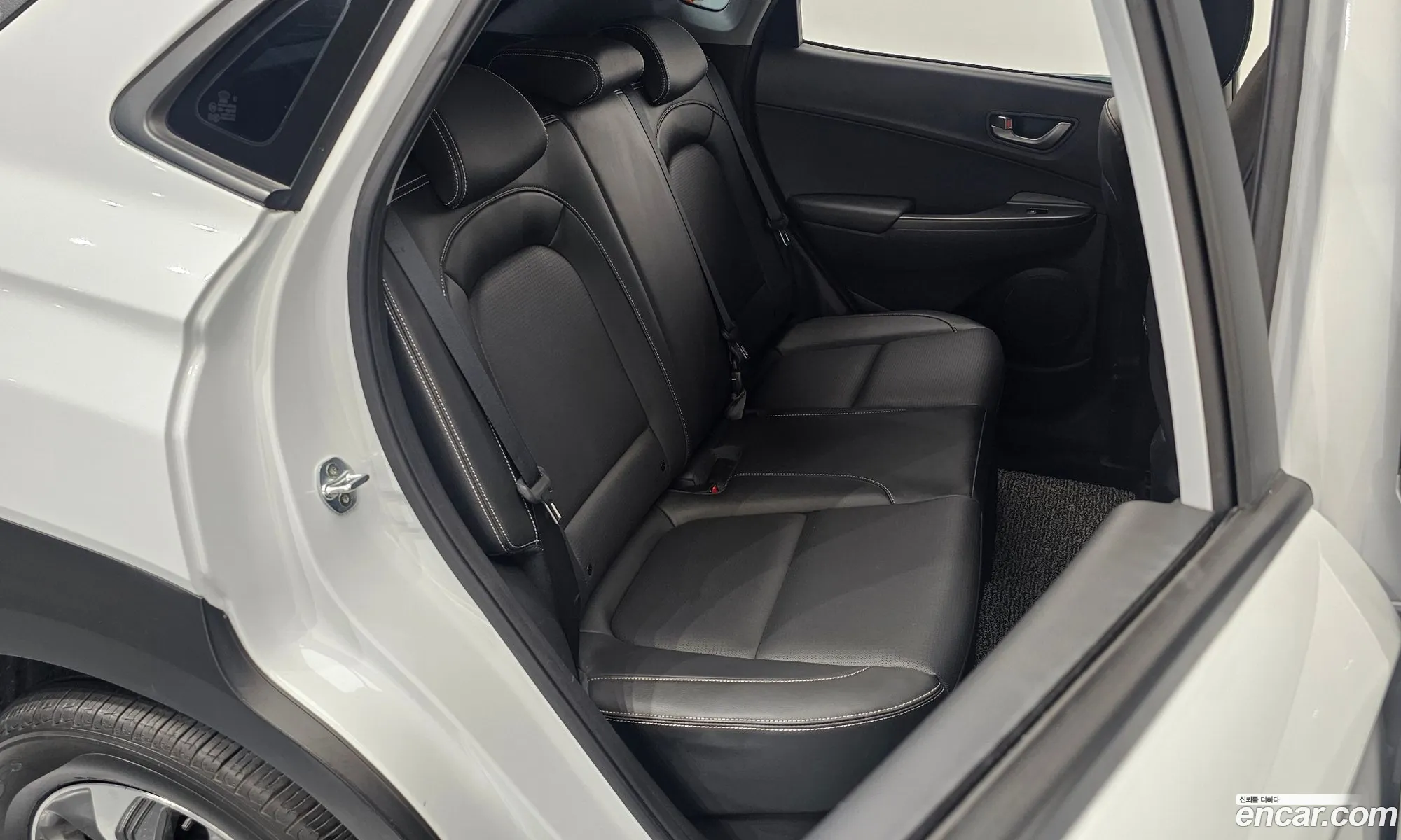 Hyundai Kona Hybrid 2020 — 3