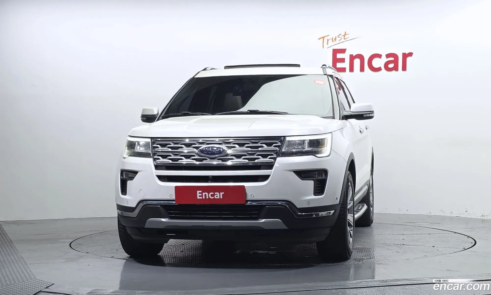 Ford Explorer 2018 1FM5K8FH2JGB23296 — 2