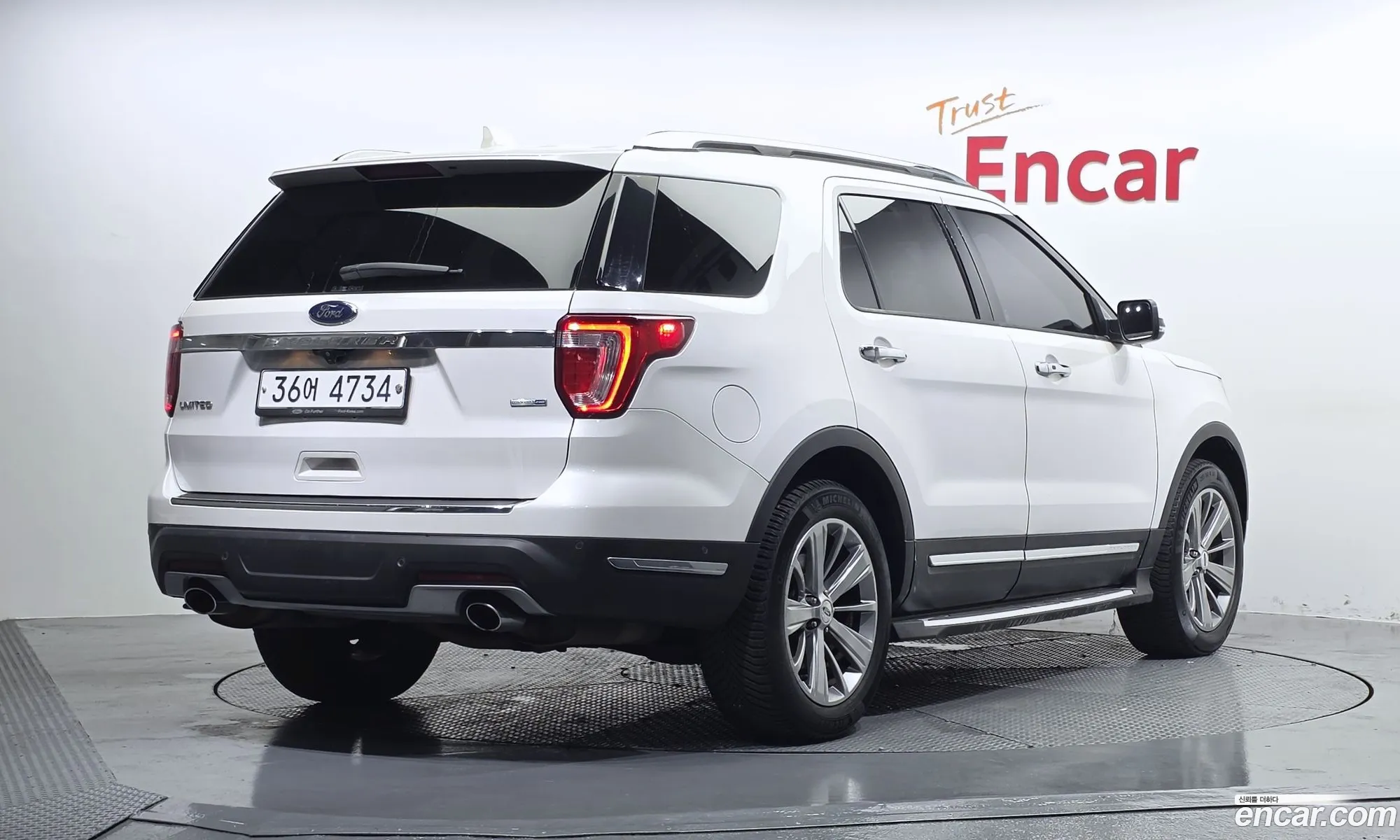 Ford Explorer 2018 1FM5K8FH2JGB23296 — 11