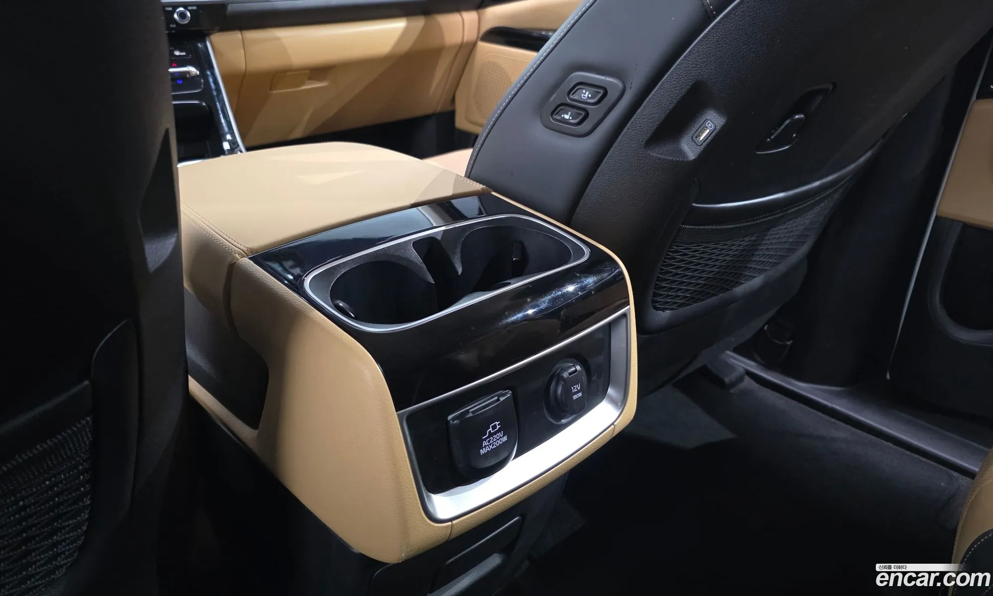 Kia Carnival 2022 — 9
