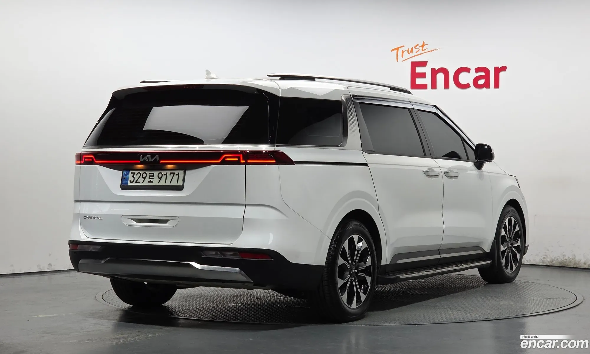 Kia Carnival 2022 — 4