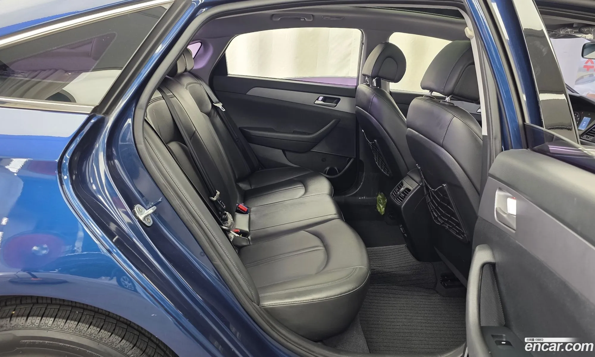 Hyundai LF Sonata 2016 KMHE341DBGA252385 — 13