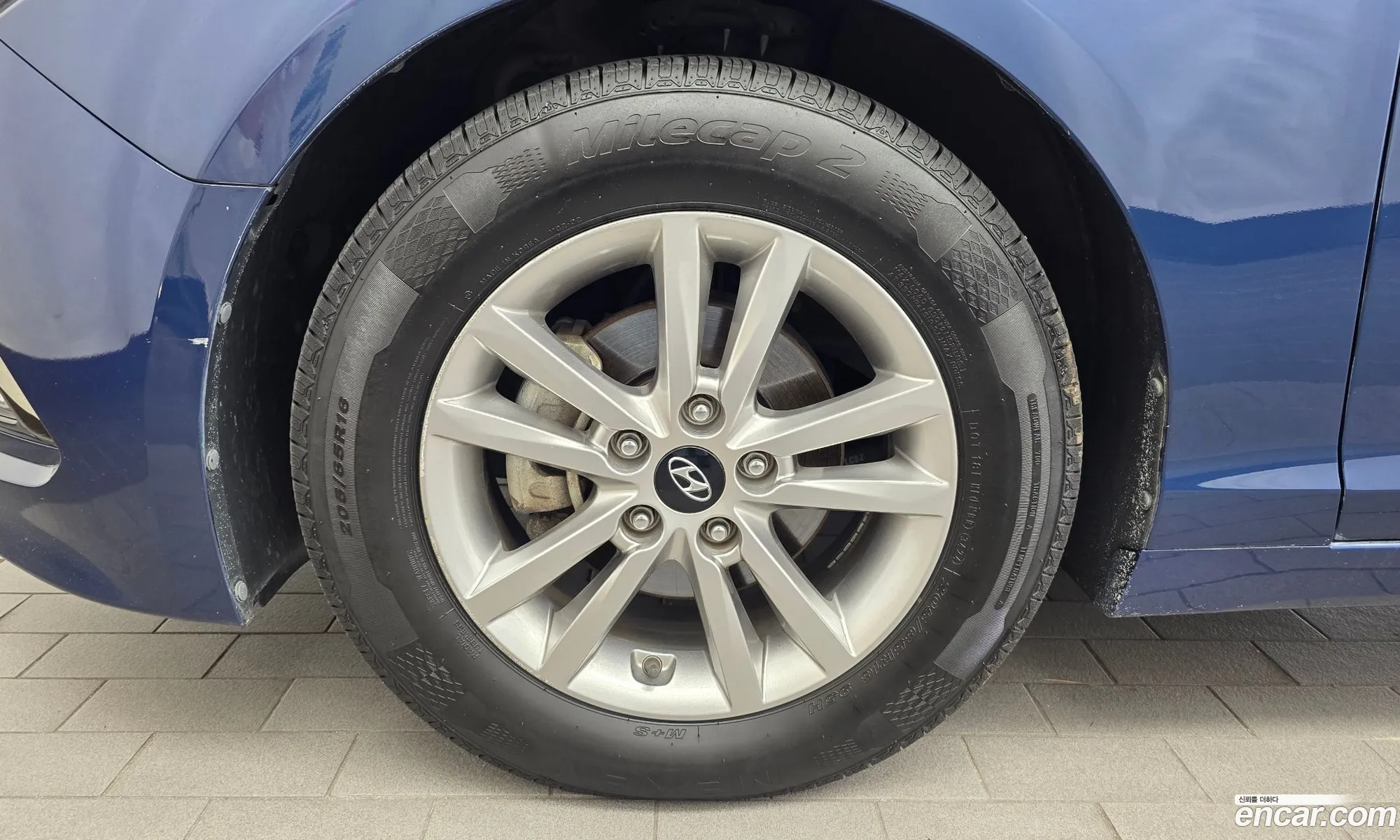 Hyundai LF Sonata 2016 KMHE341DBGA252385 — 18