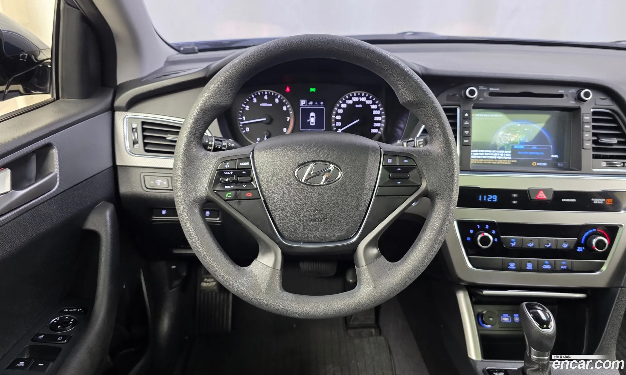 Hyundai LF Sonata 2016 KMHE341DBGA252385 — 12