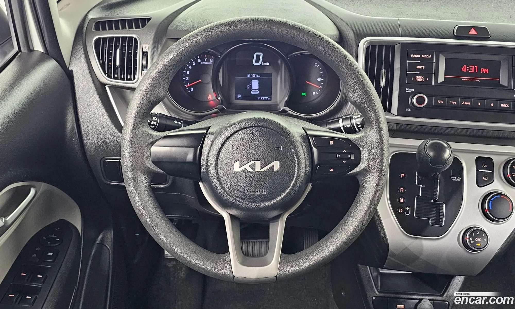 Kia Ray 2022 KNACF911BNT293089 — 4