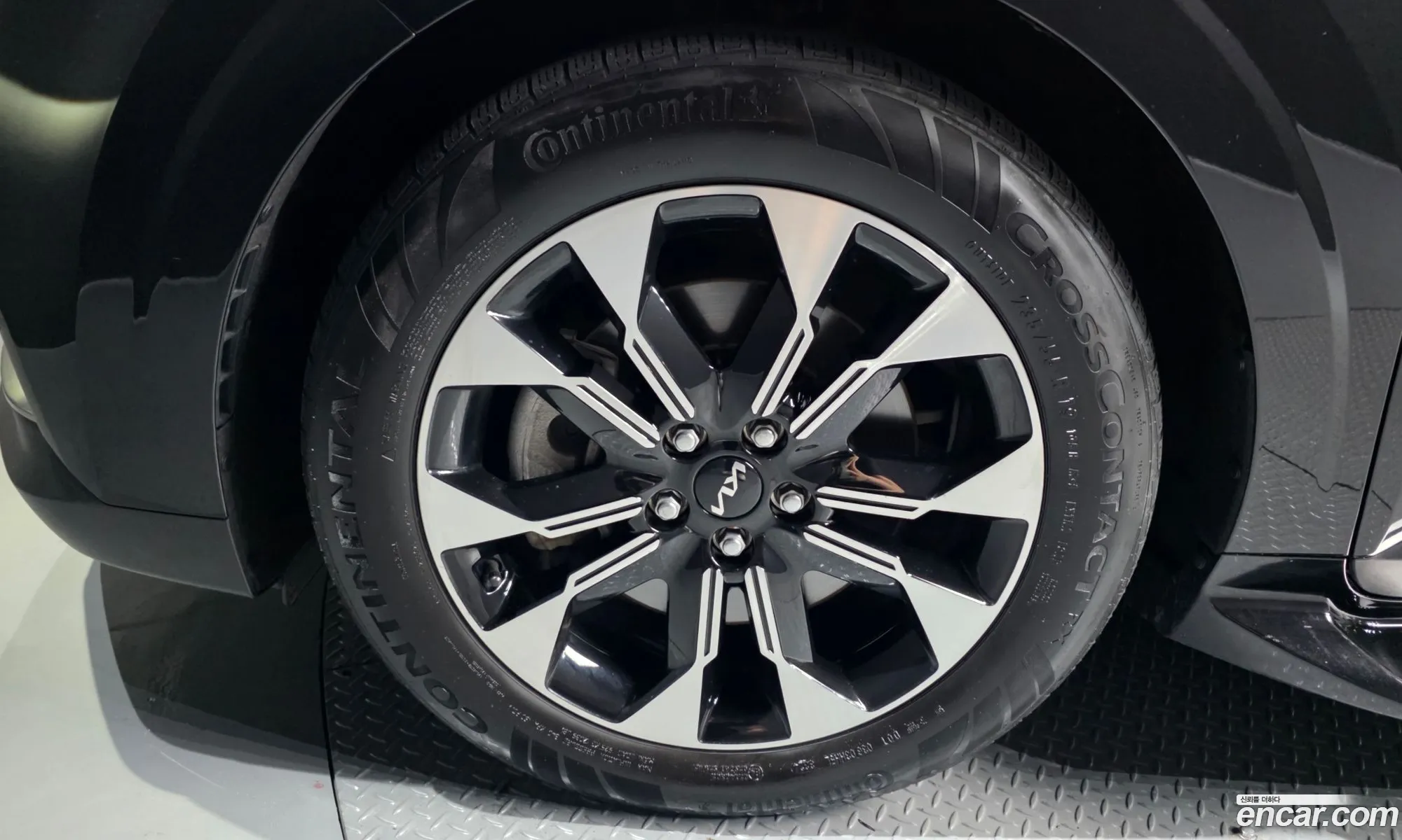 Kia Carnival 2021 KNANE81BBNS154859 — 14