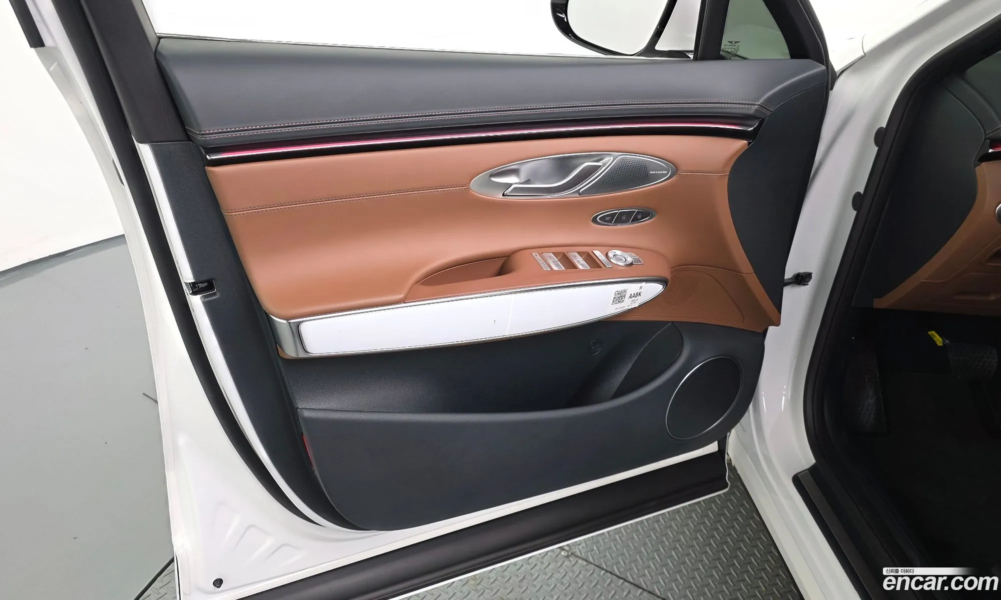 Genesis GV70 2024 — 26