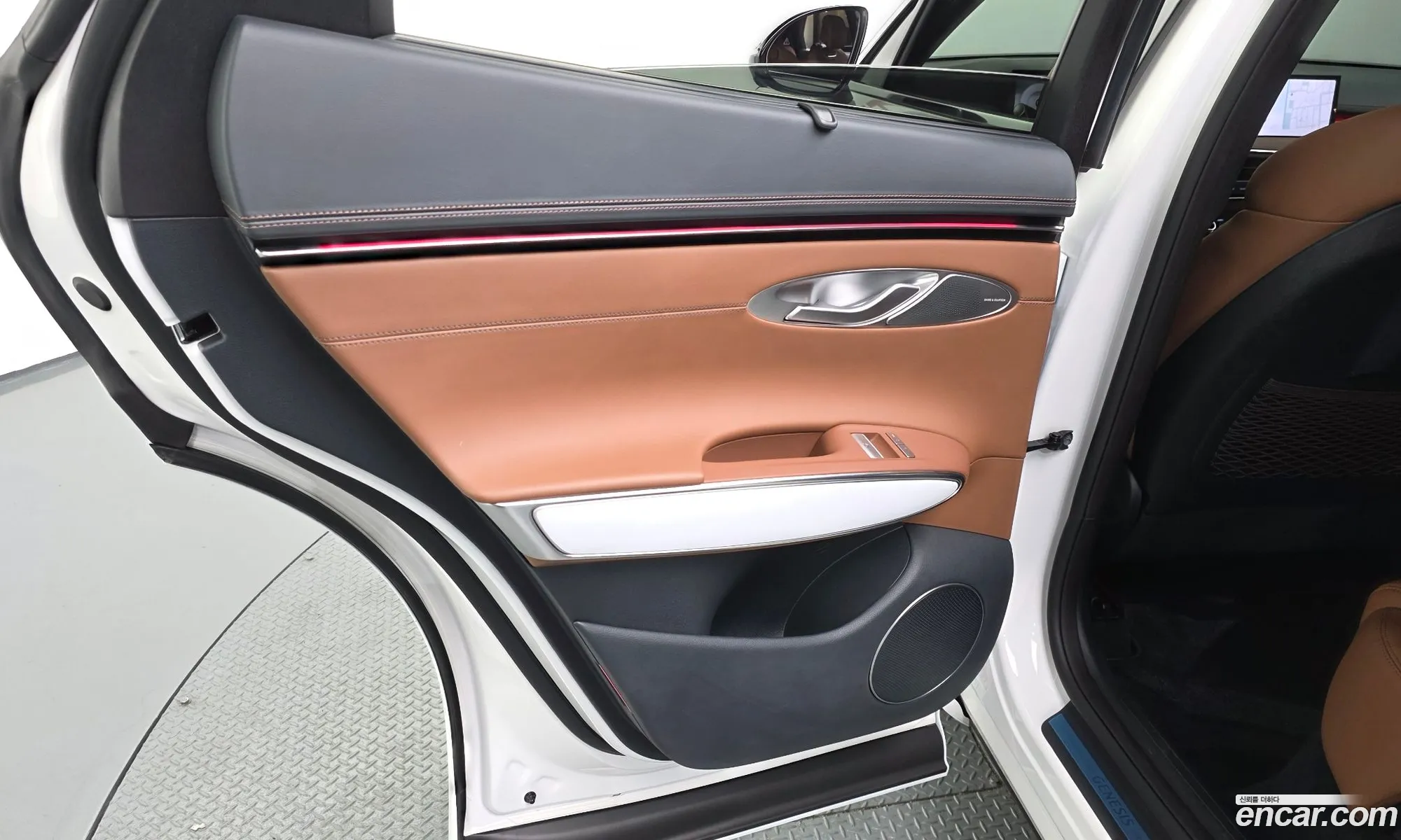 Genesis GV70 2024 — 33