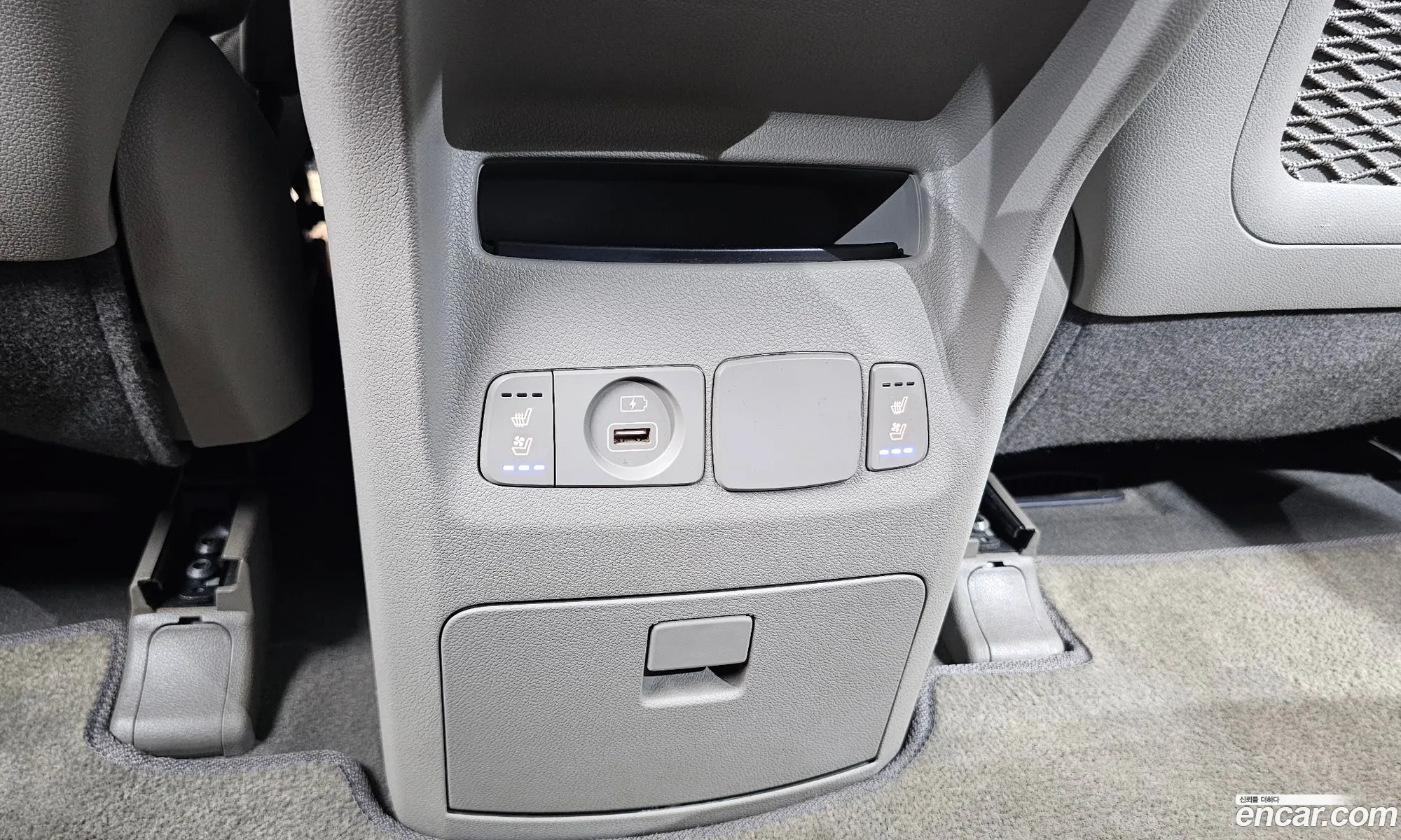 Kia Carnival 2020 KNAMC81ABLS674232 — 17