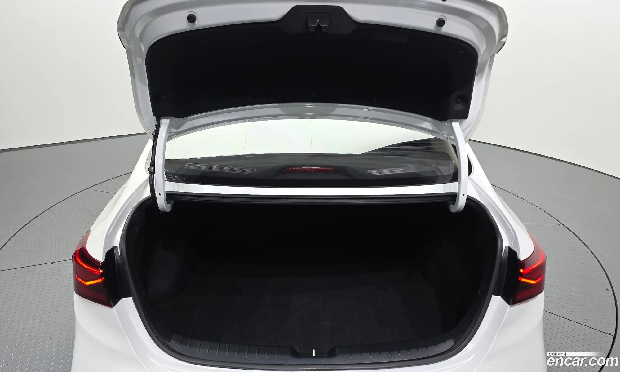 Kia K3 2018 KNAF341BEKA012072 — 18