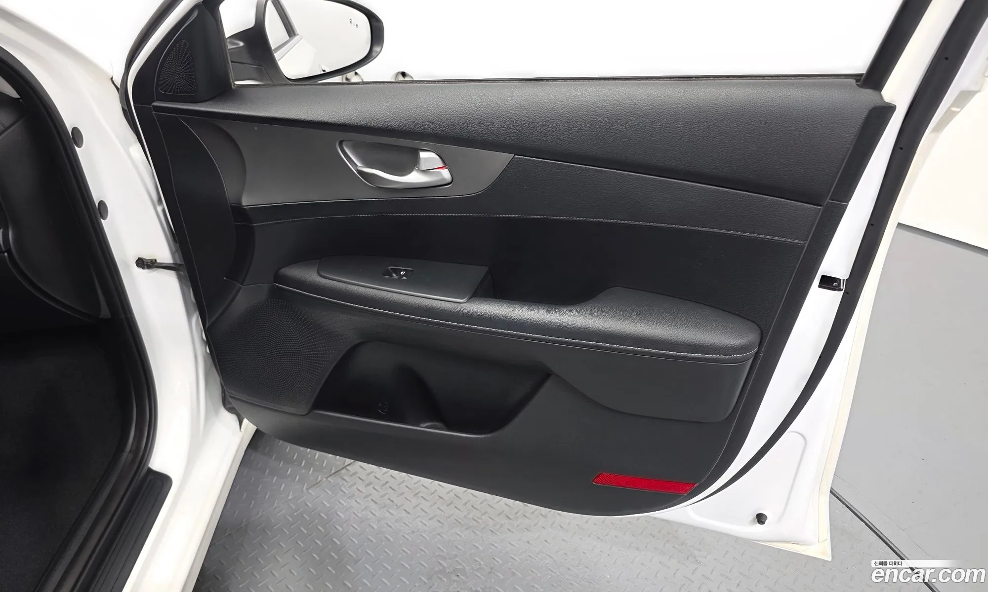 Kia K3 2018 KNAF341BEKA012072 — 7