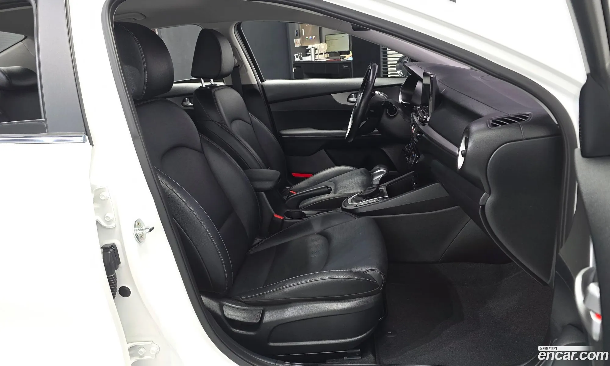 Kia K3 2018 KNAF341BEKA012072 — 5